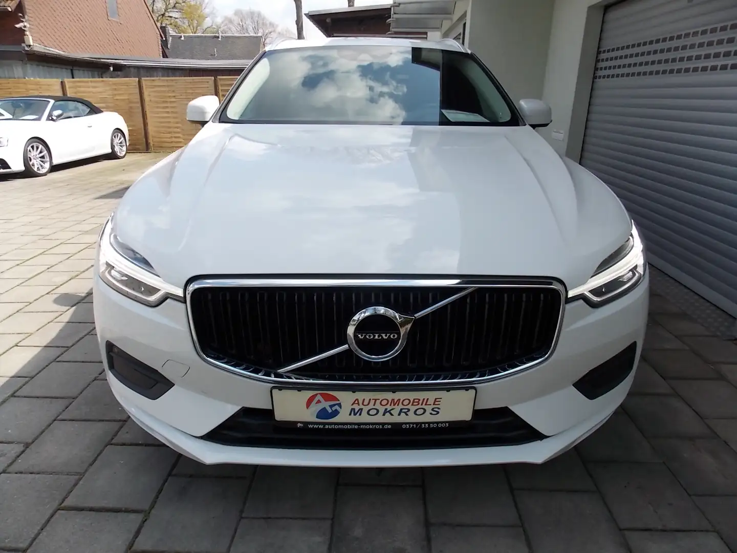 Volvo XC60 D4 AWD Geartronic Momentum Navigation LED BLIS Sit Weiß - 2