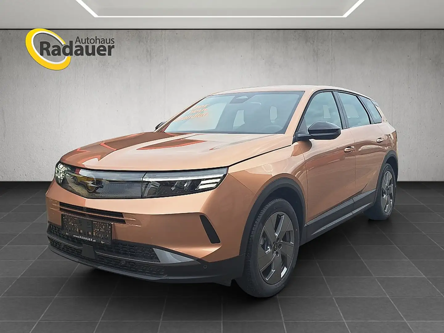 Opel Grandland 1.2 Hybrid Edition Automatik - 1