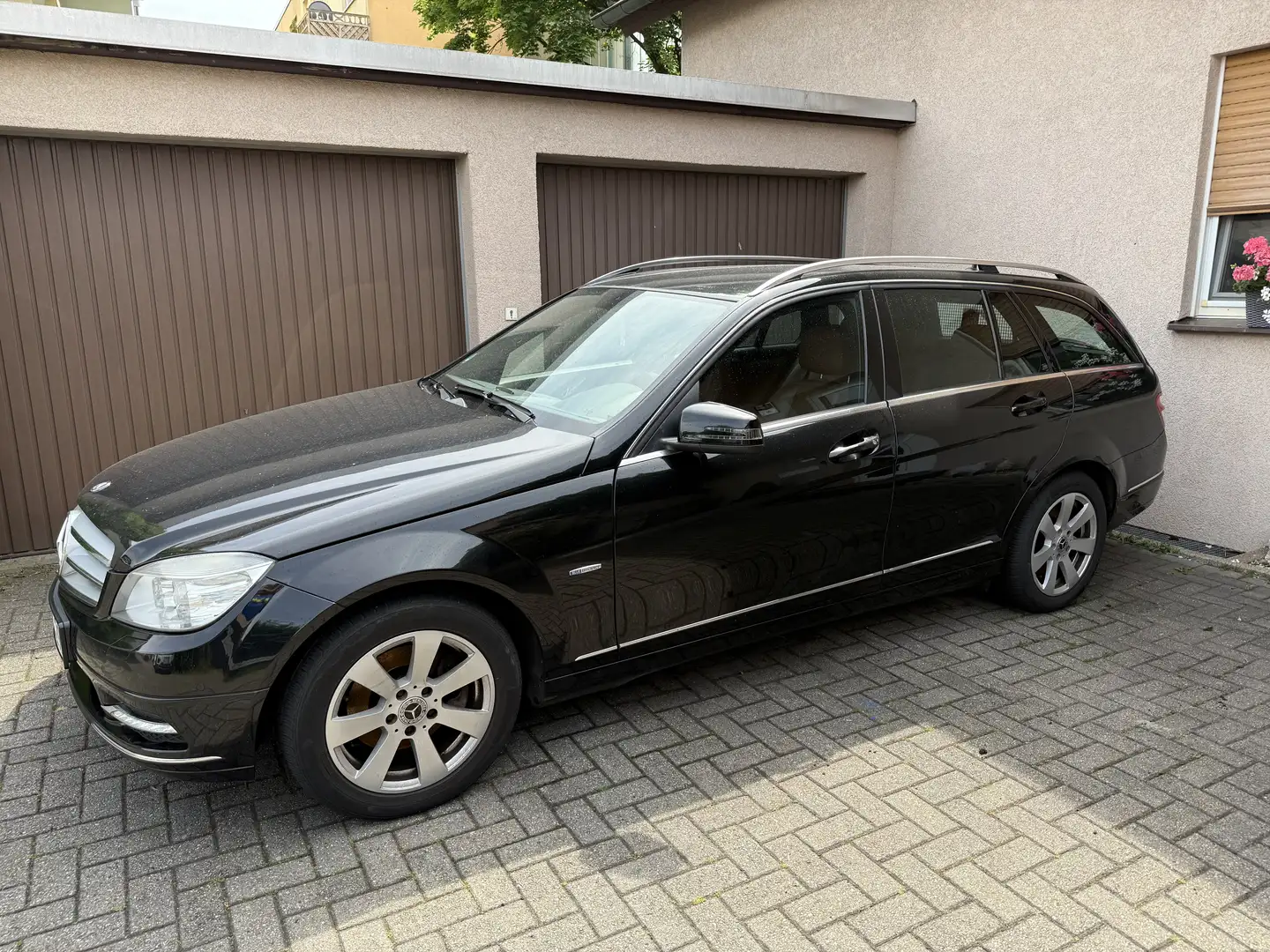 Mercedes-Benz C 250 Avantgarde Negru - 2