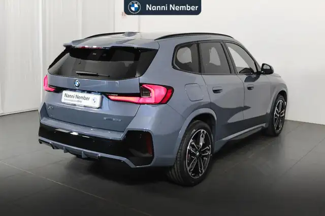 BMW X1 view 3