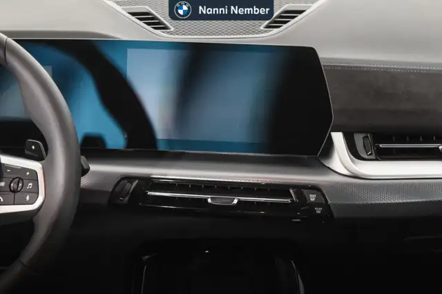 BMW X1 view 11