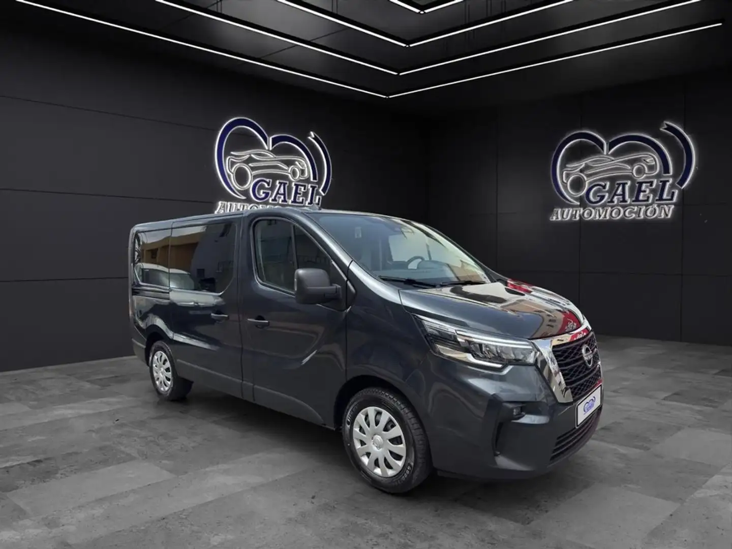 Nissan Primastar 2.0dCi 110kW AT L2H1 13T Acenta Gris - 1