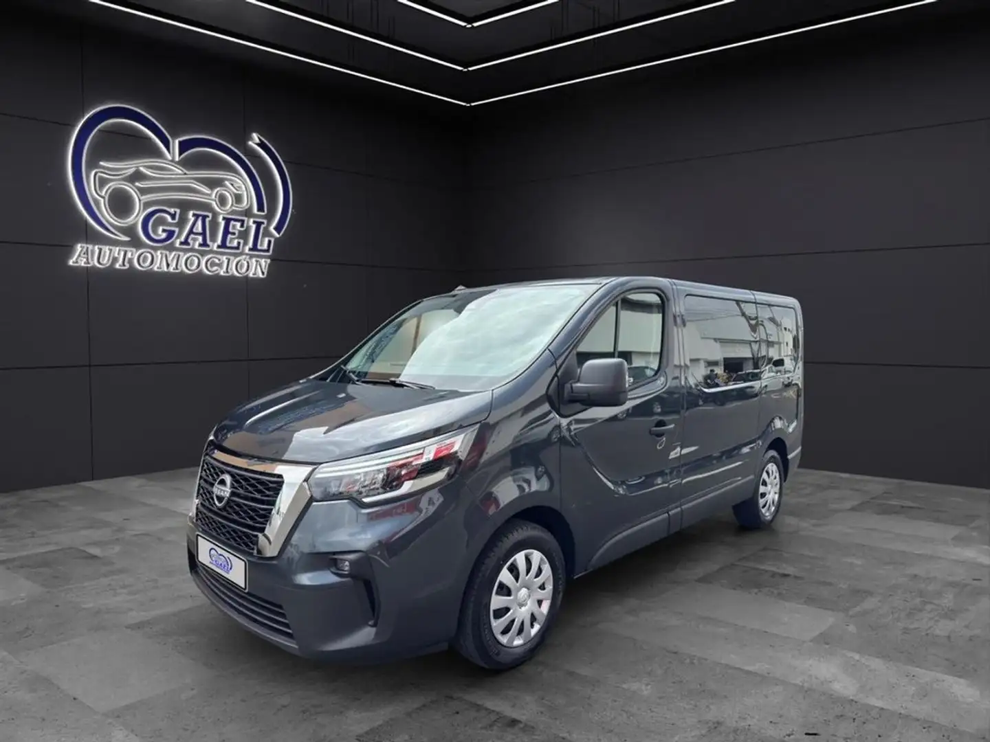 Nissan Primastar 2.0dCi 110kW AT L2H1 13T Acenta Gris - 2