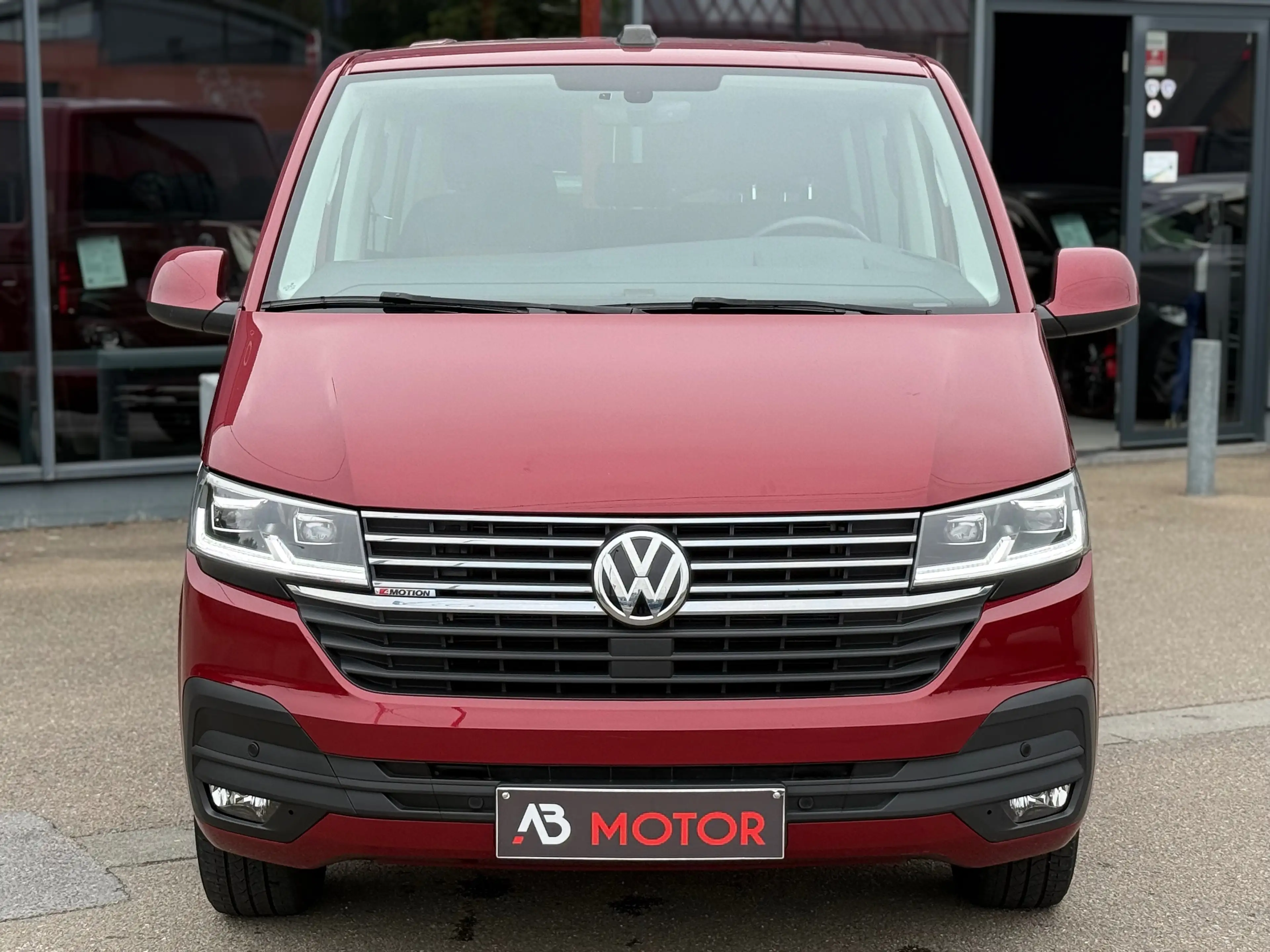 Volkswagen T6.1 Multivan BULLI 2.0TDI BOITE AUTO DSG 4MOTION 204CV 7PL ACC — photo 2