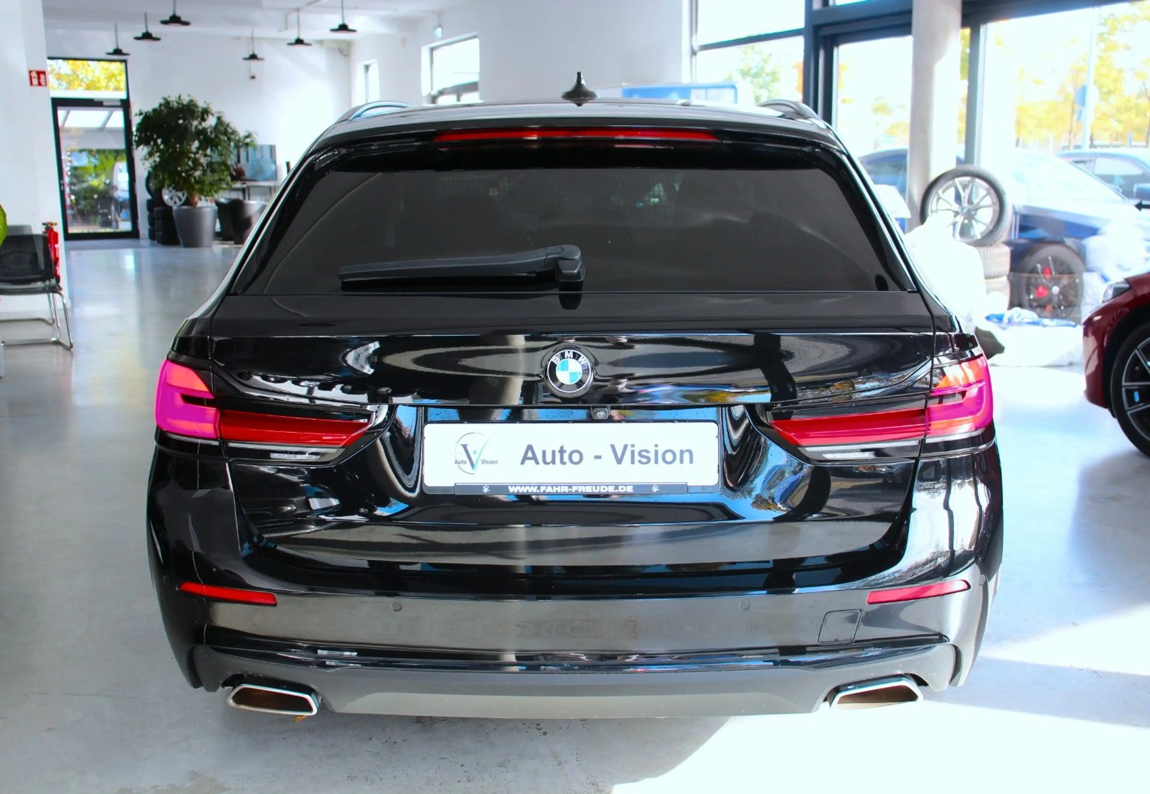 BMW 520 d xDrive (G31) *ACC*HUD*Panorama*LHZ*Sthz*LHZ — photo 6