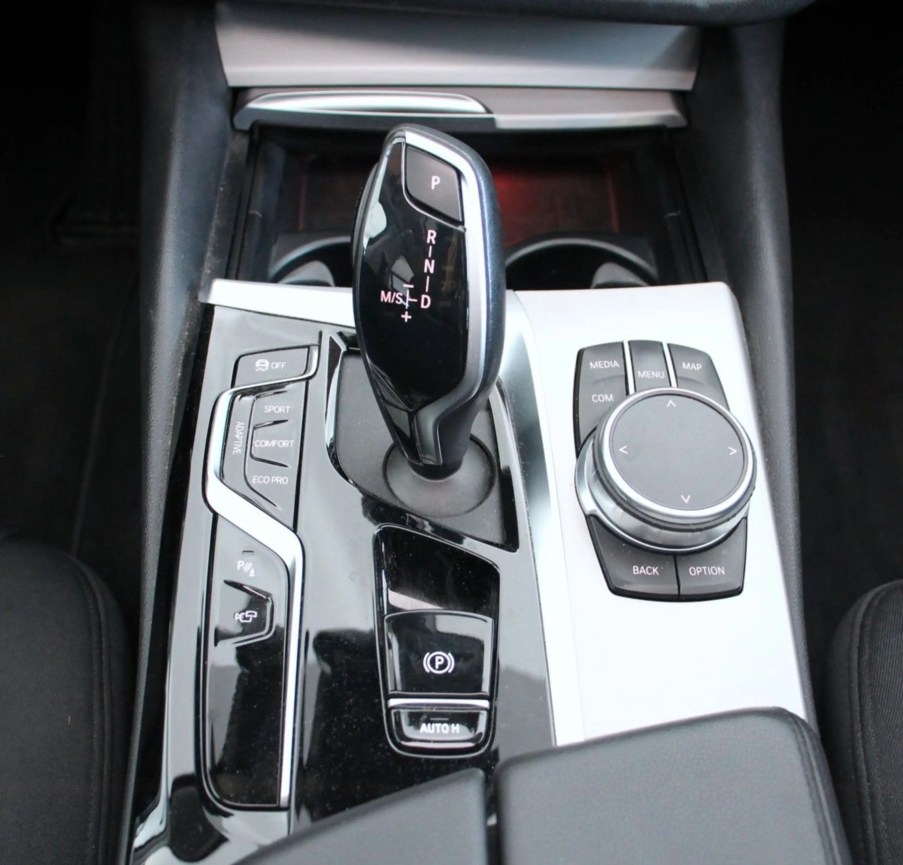 BMW 520 d xDrive (G31) *ACC*HUD*Panorama*LHZ*Sthz*LHZ — photo 14