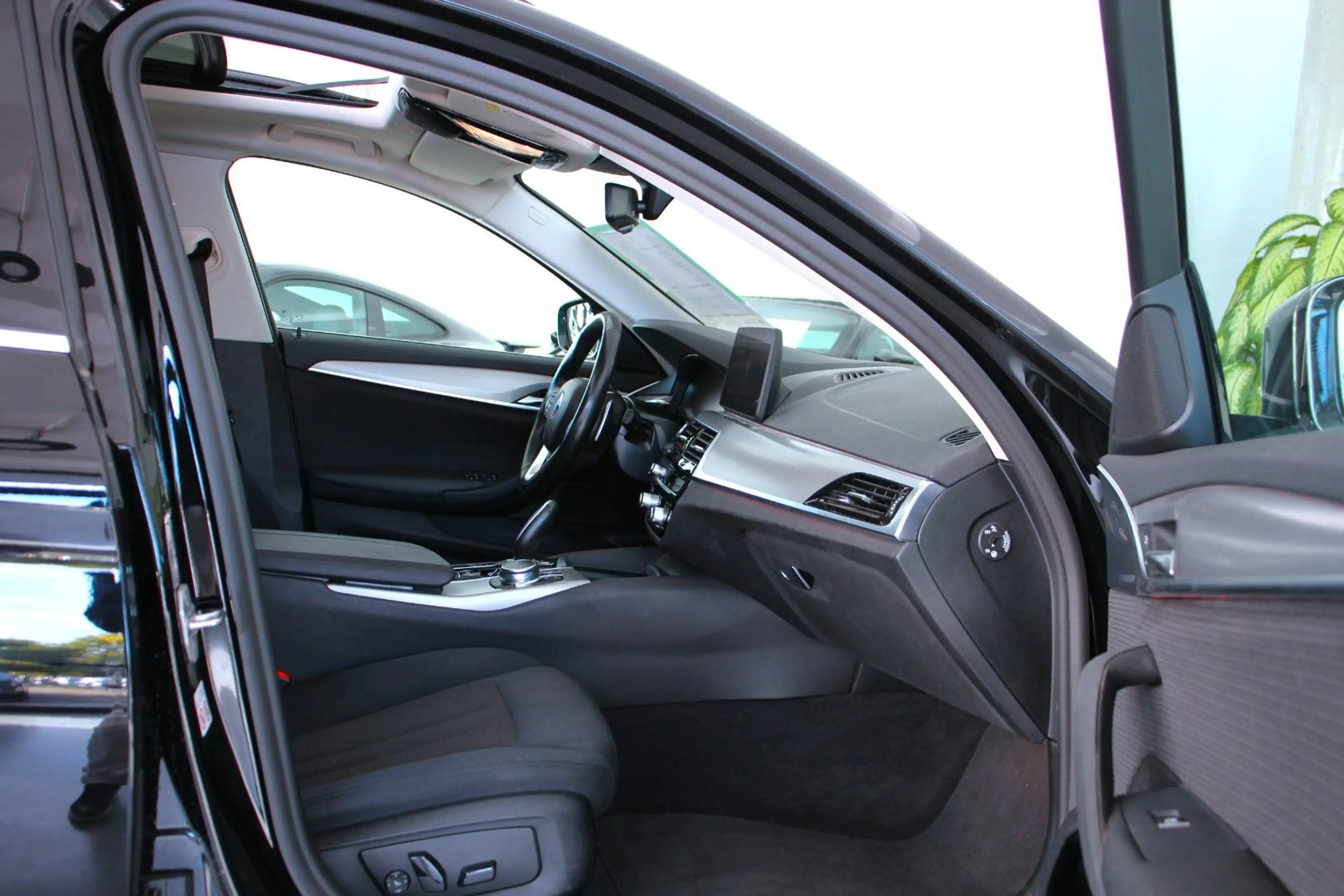 BMW 520 d xDrive (G31) *ACC*HUD*Panorama*LHZ*Sthz*LHZ — photo 12