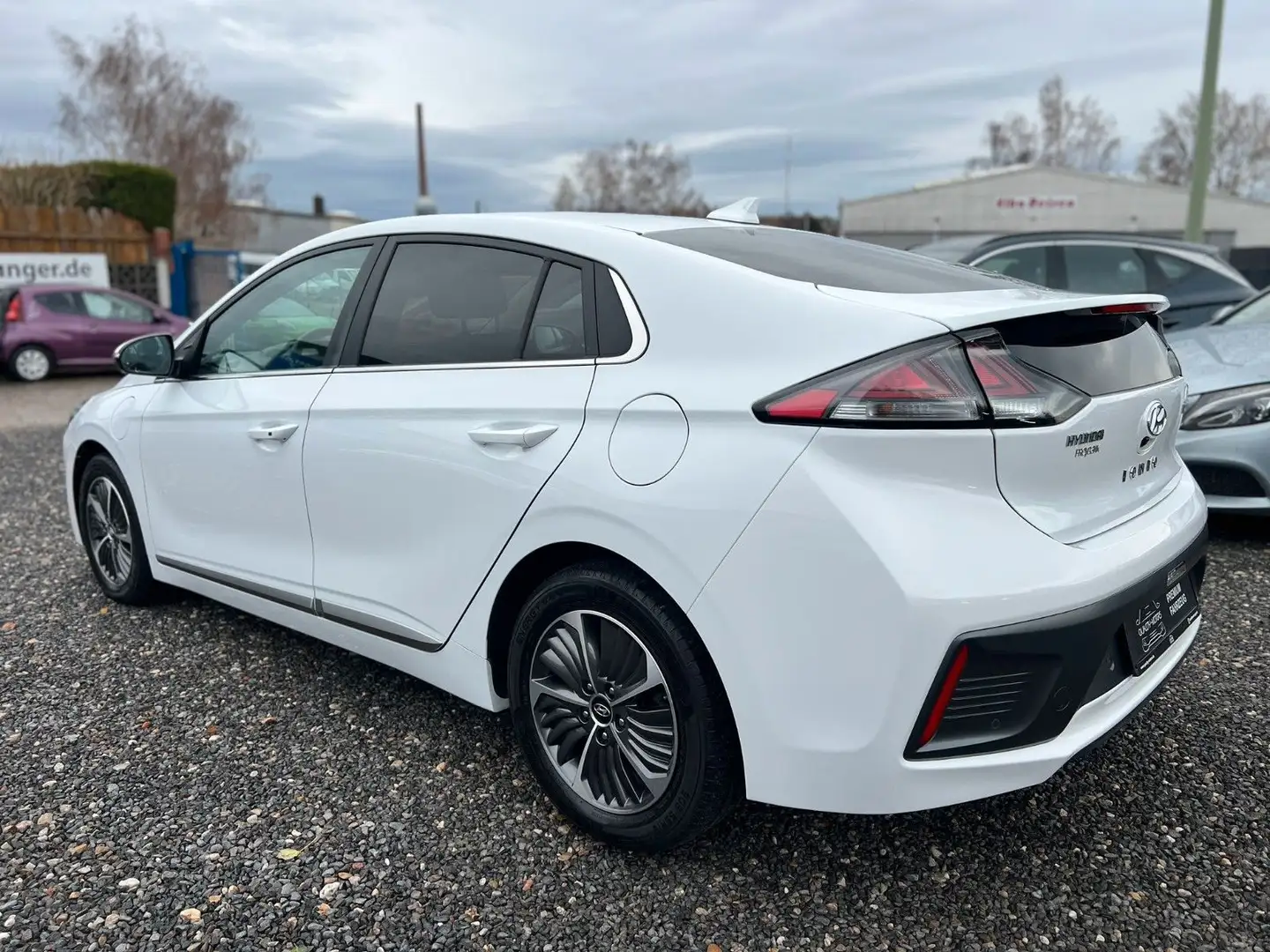 Hyundai IONIQ PLUG IN INFINITY-GARANTIE-ACC-DAB+-LED-SHZ Weiß - 2