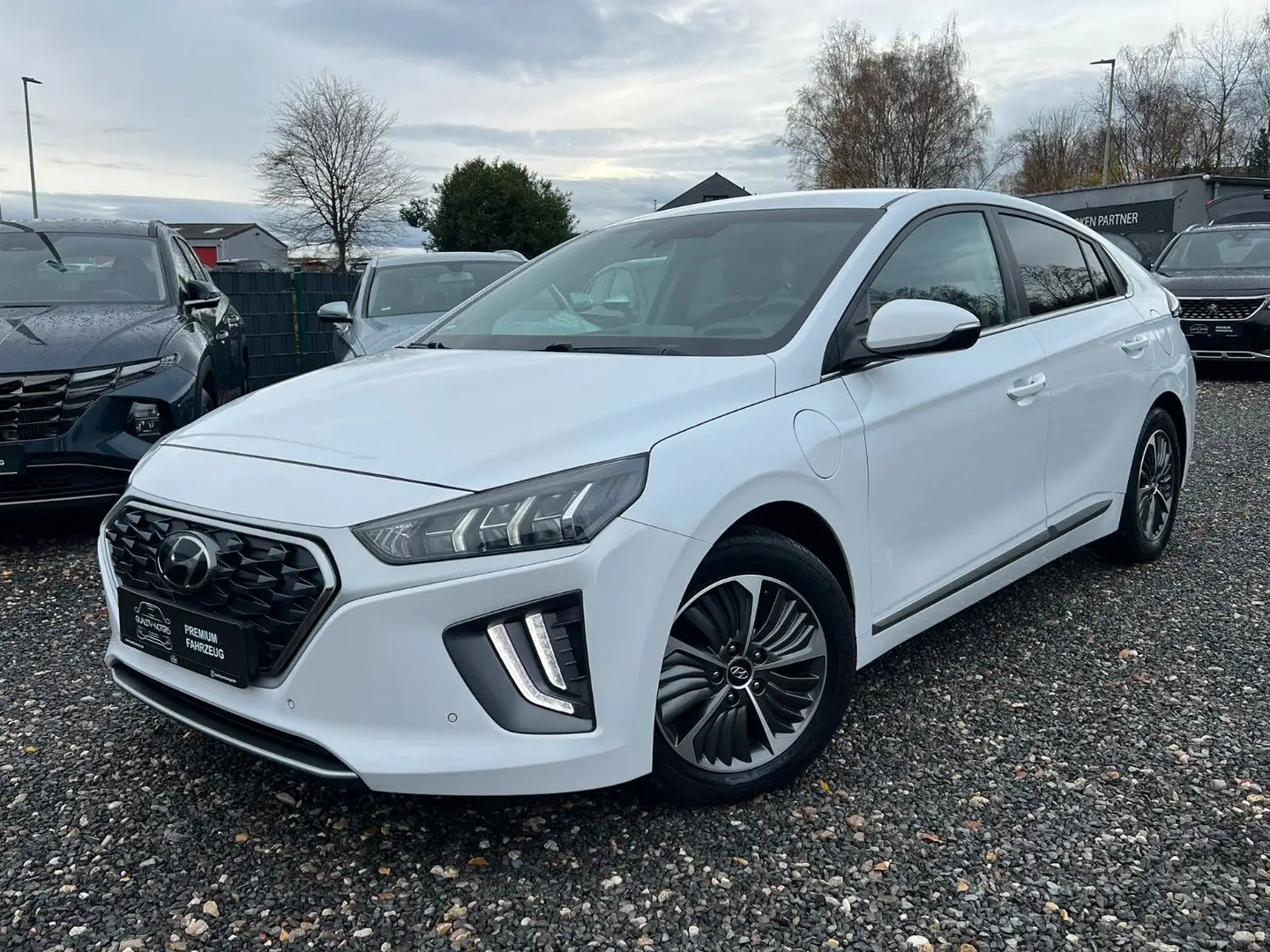 Hyundai IONIQ PLUG IN INFINITY-GARANTIE-ACC-DAB+-LED-SHZ Weiß - 1