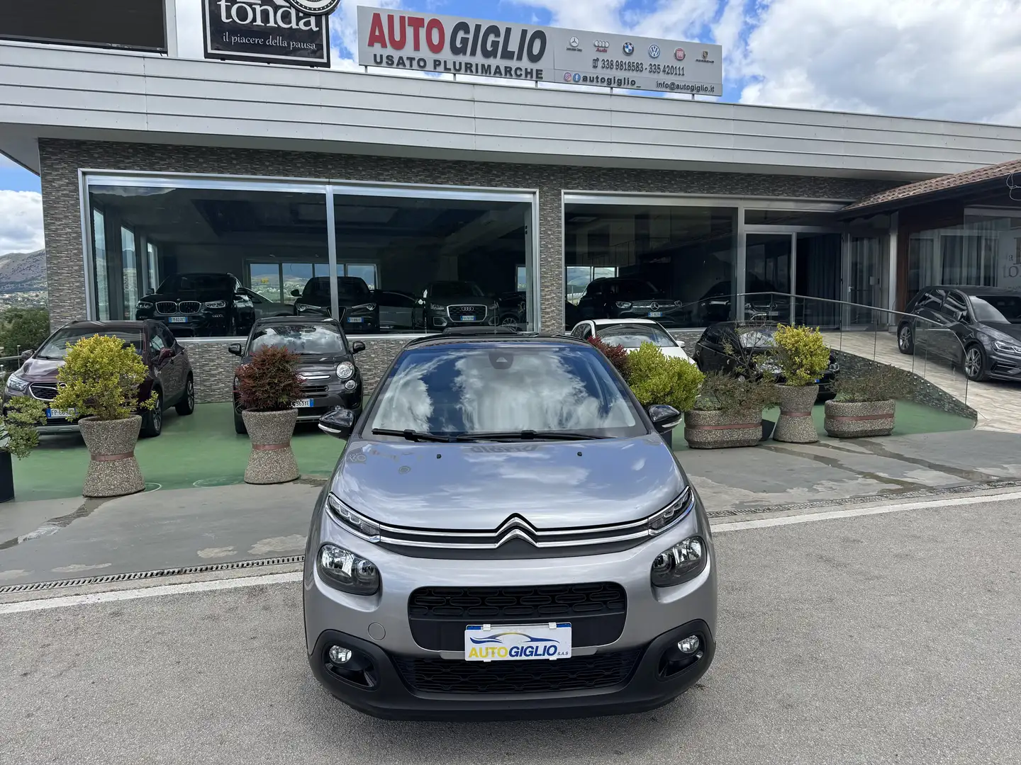 Citroen C3 C3 1.2 puretech Shine s Grau - 2