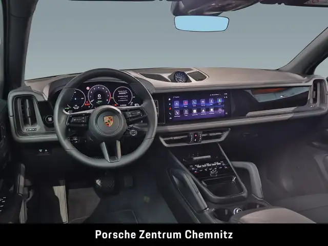 Porsche Cayenne view 7