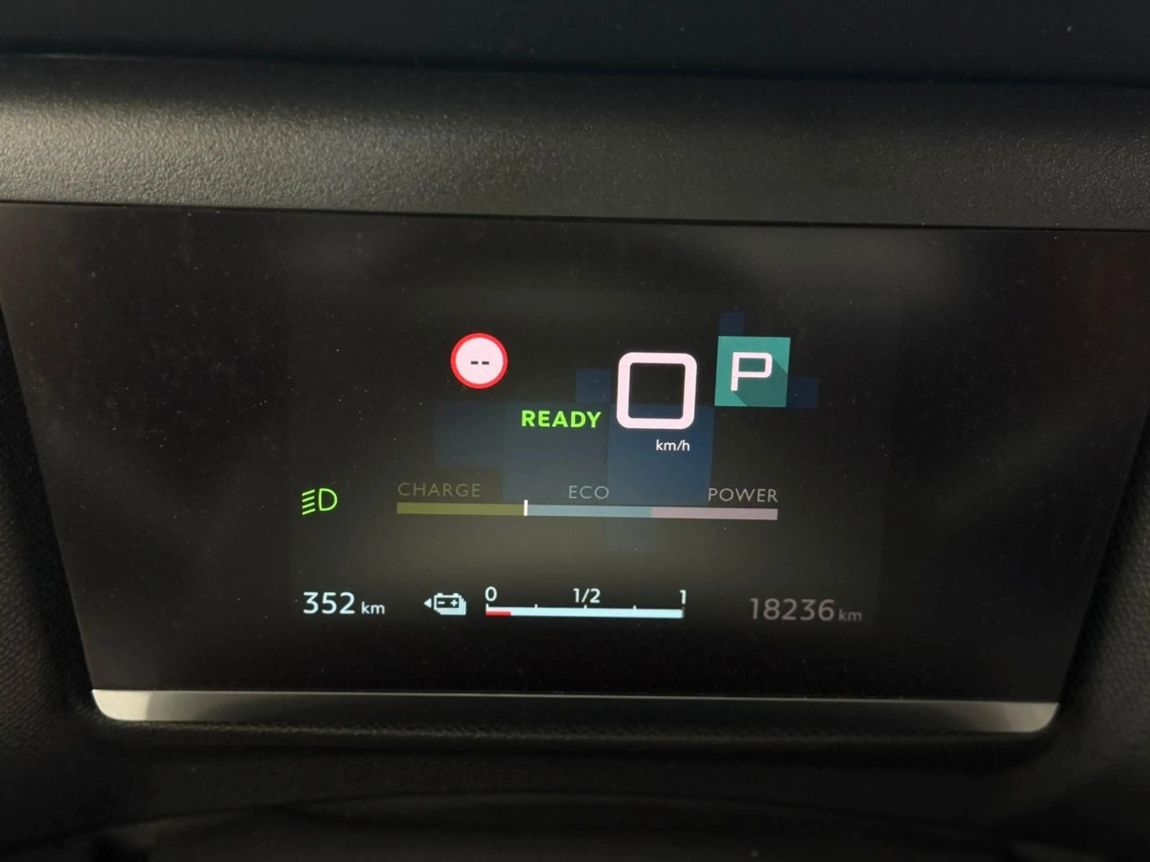Citroen C4 e-Feel 50kWh|SOH99%|11kW|Kamera|SHZ|Wärmepump — photo 12