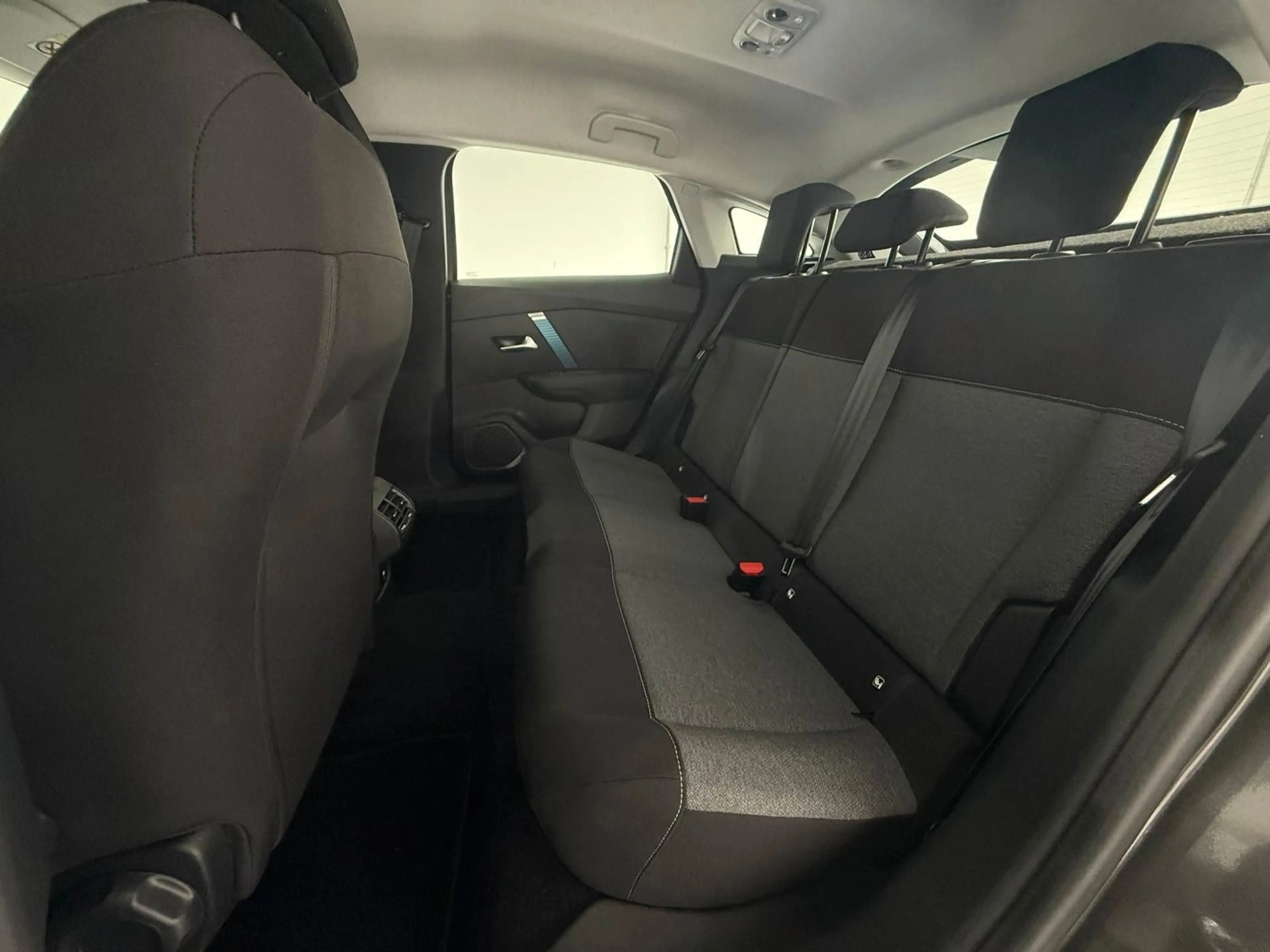 Citroen C4 e-Feel 50kWh|SOH99%|11kW|Kamera|SHZ|Wärmepump — photo 8