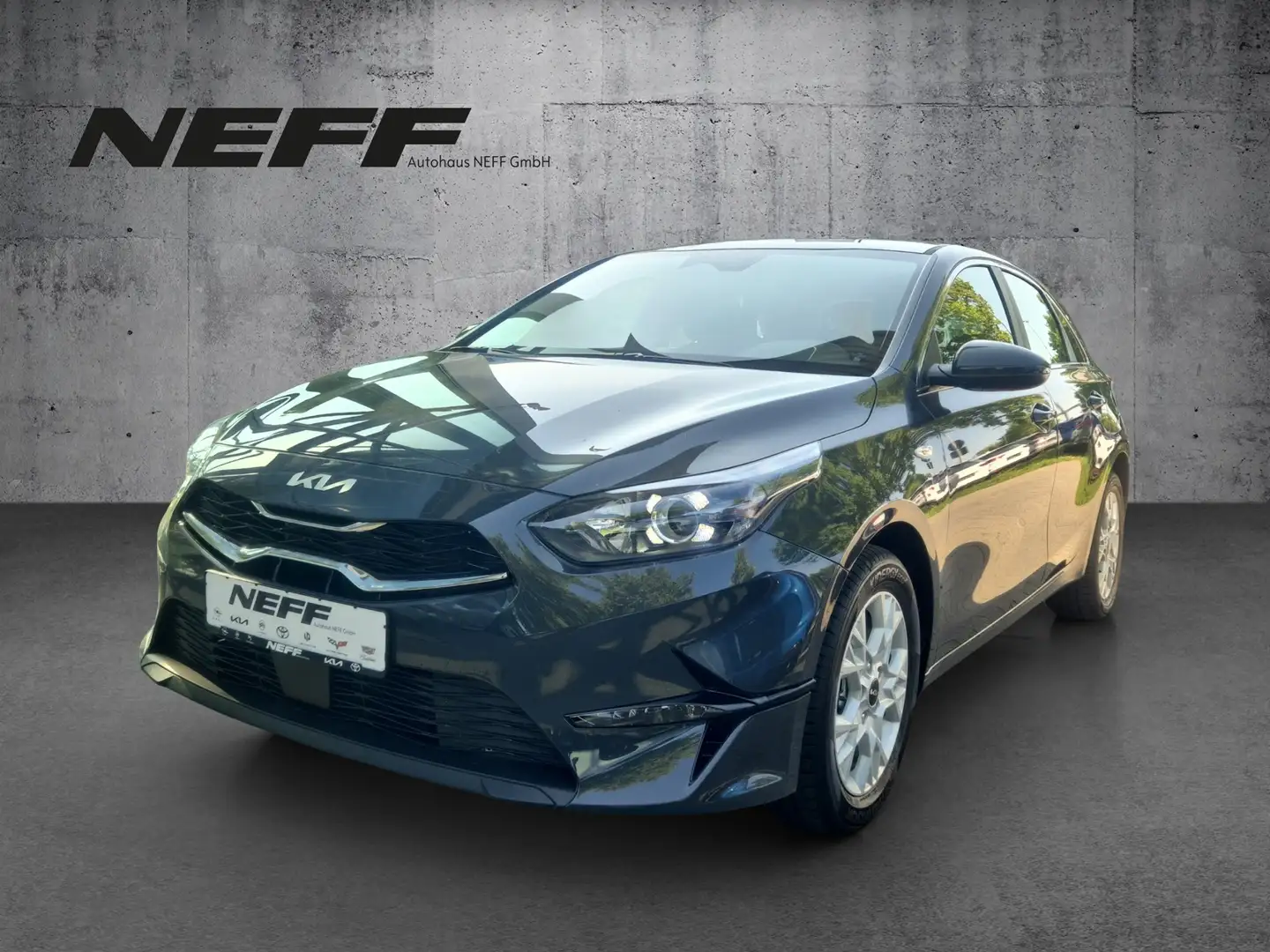 Kia Ceed / cee'd Ceed 1.5 T-GDI Vision ACC Navi FLA SpurH LM PDC Silber - 2