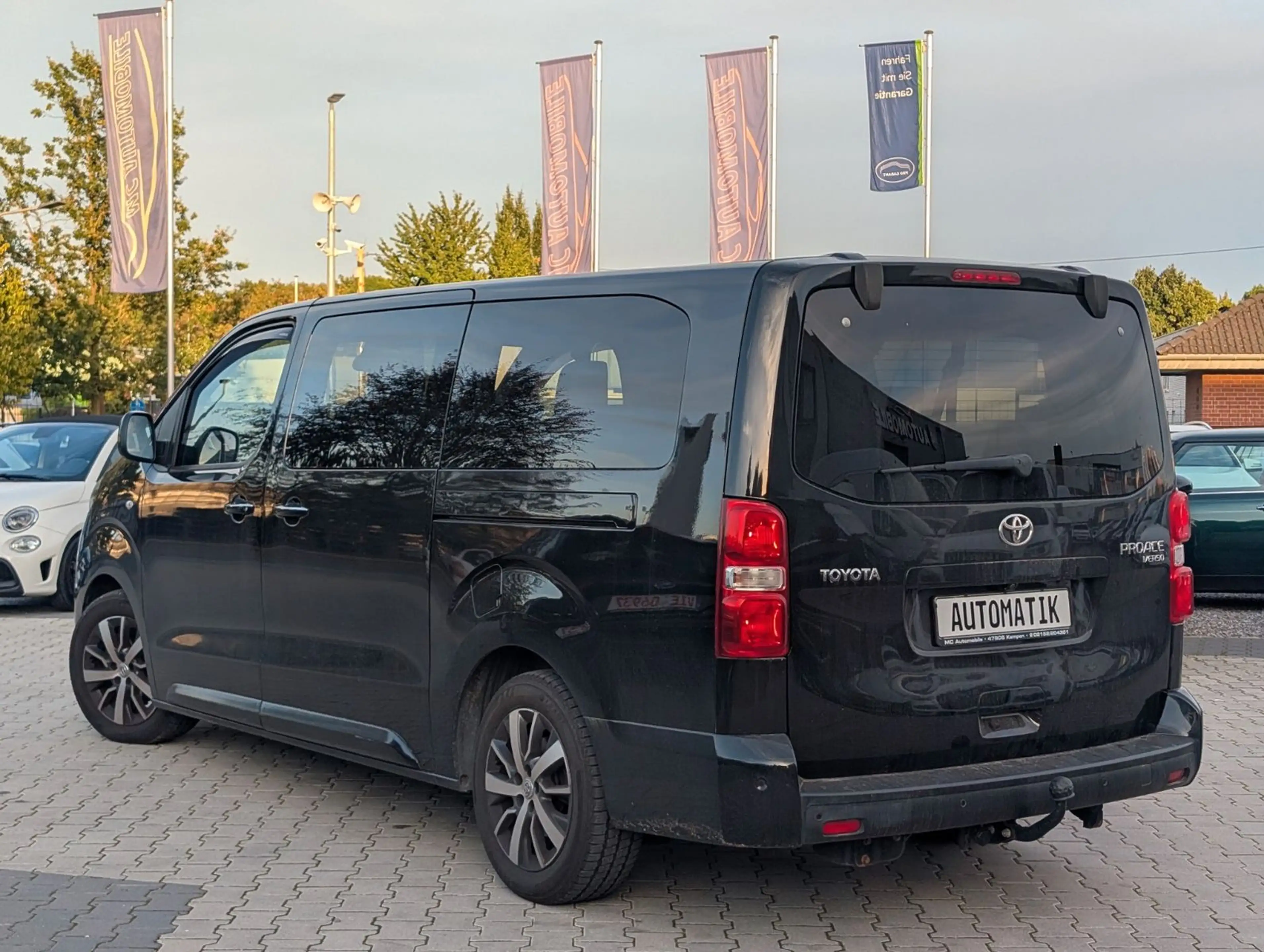 Toyota Proace Verso L2 Shuttle Comfort*8-SITZE*PDC*NAVI — photo 4