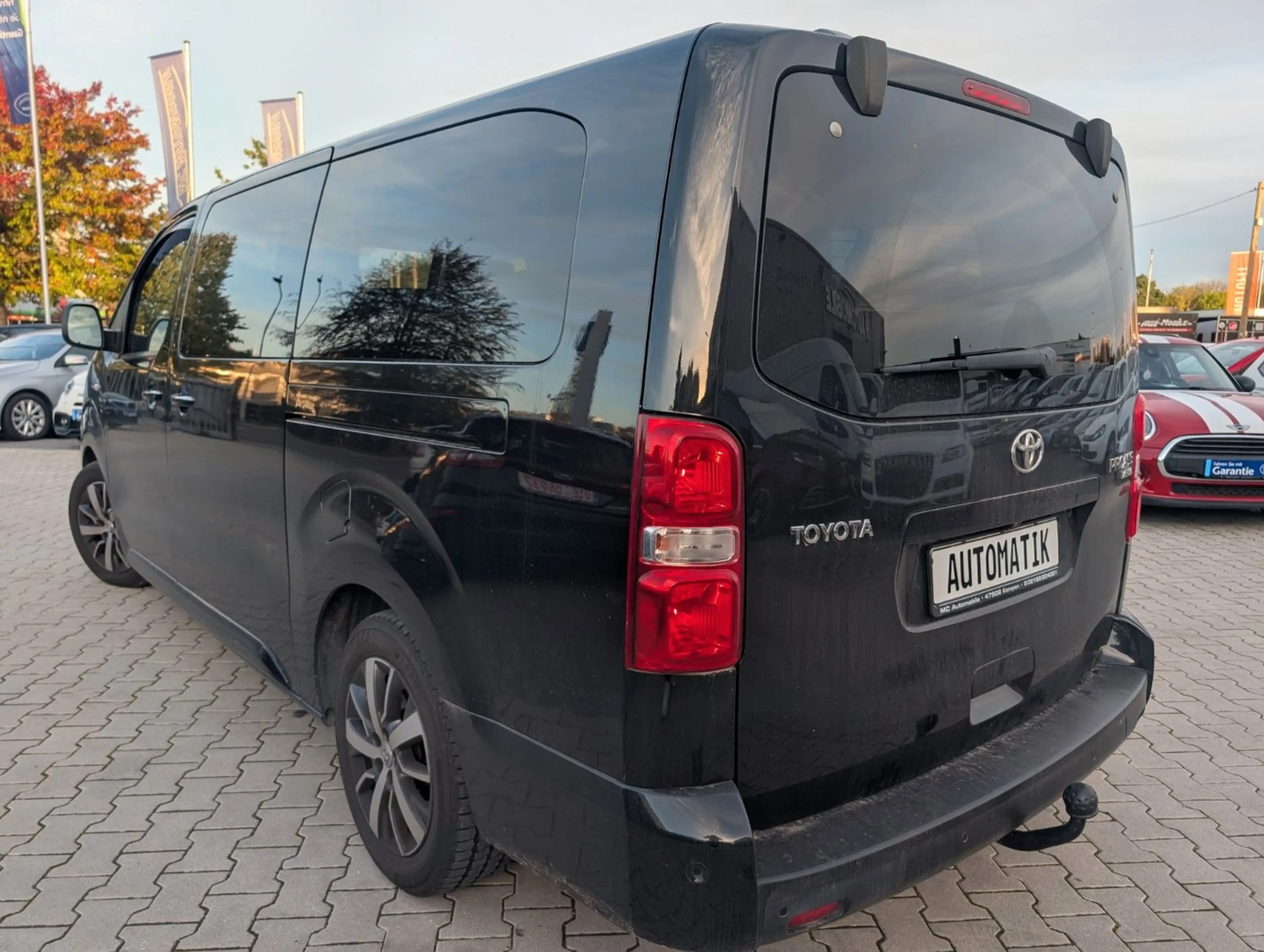 Toyota Proace Verso L2 Shuttle Comfort*8-SITZE*PDC*NAVI — photo 10