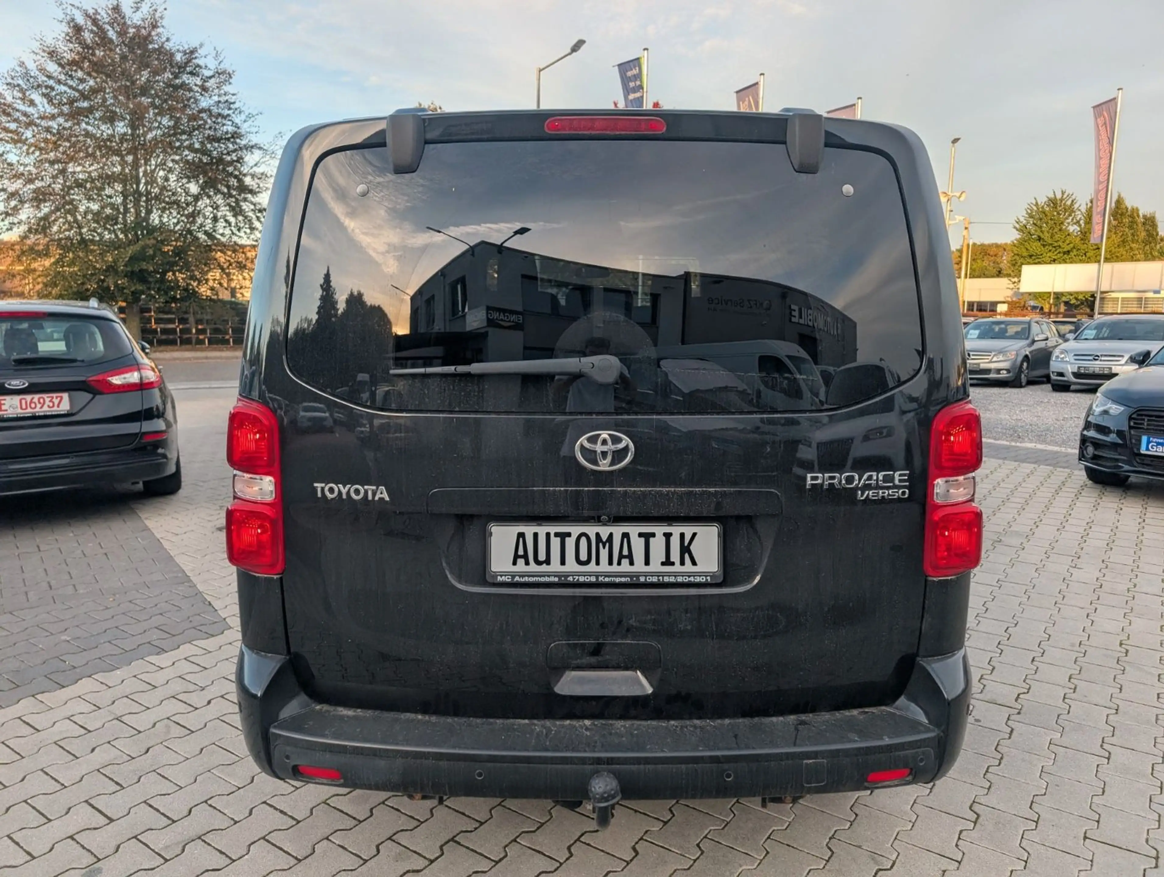 Toyota Proace Verso L2 Shuttle Comfort*8-SITZE*PDC*NAVI — photo 9