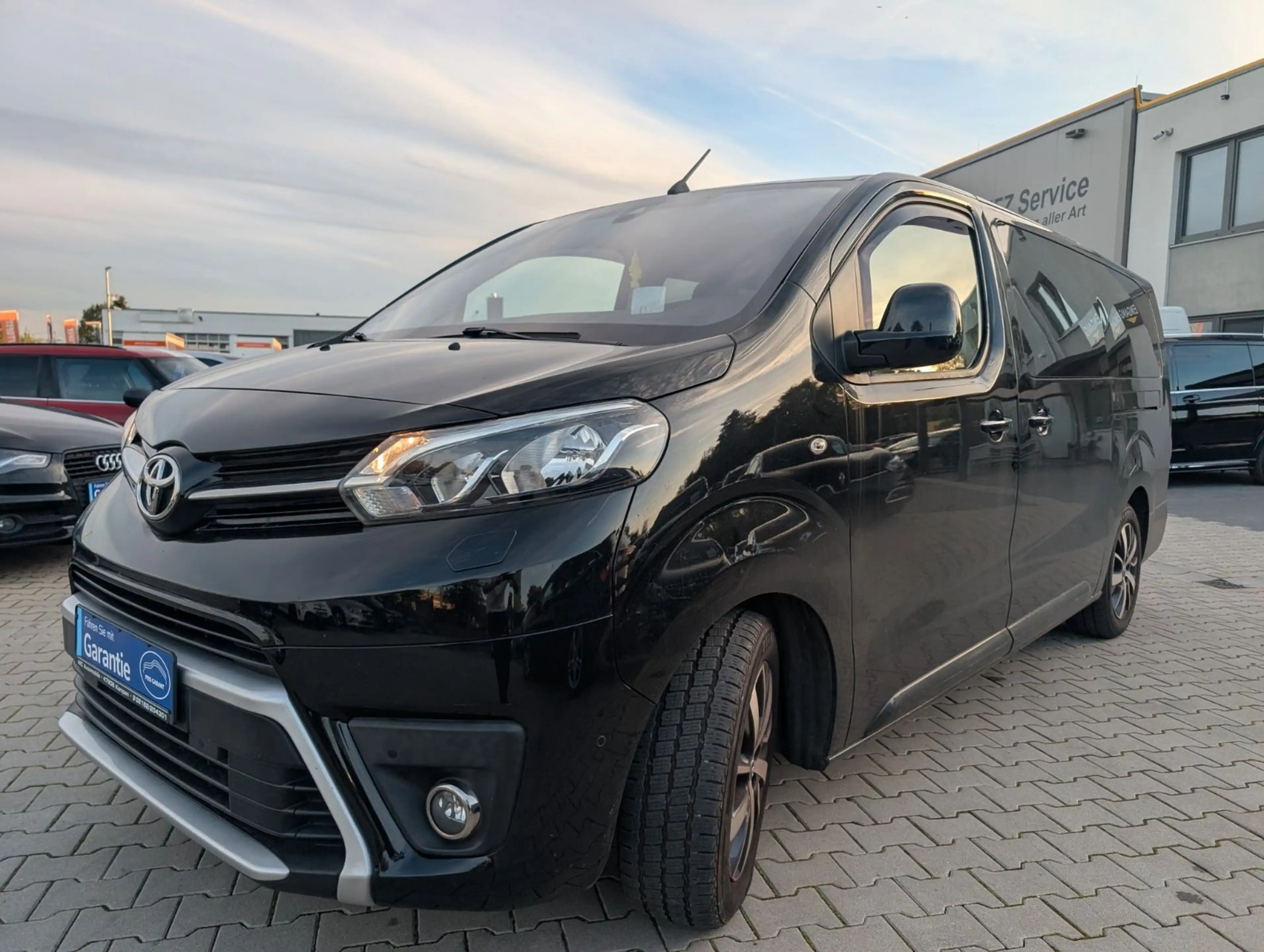 Toyota Proace Verso L2 Shuttle Comfort*8-SITZE*PDC*NAVI — photo 13