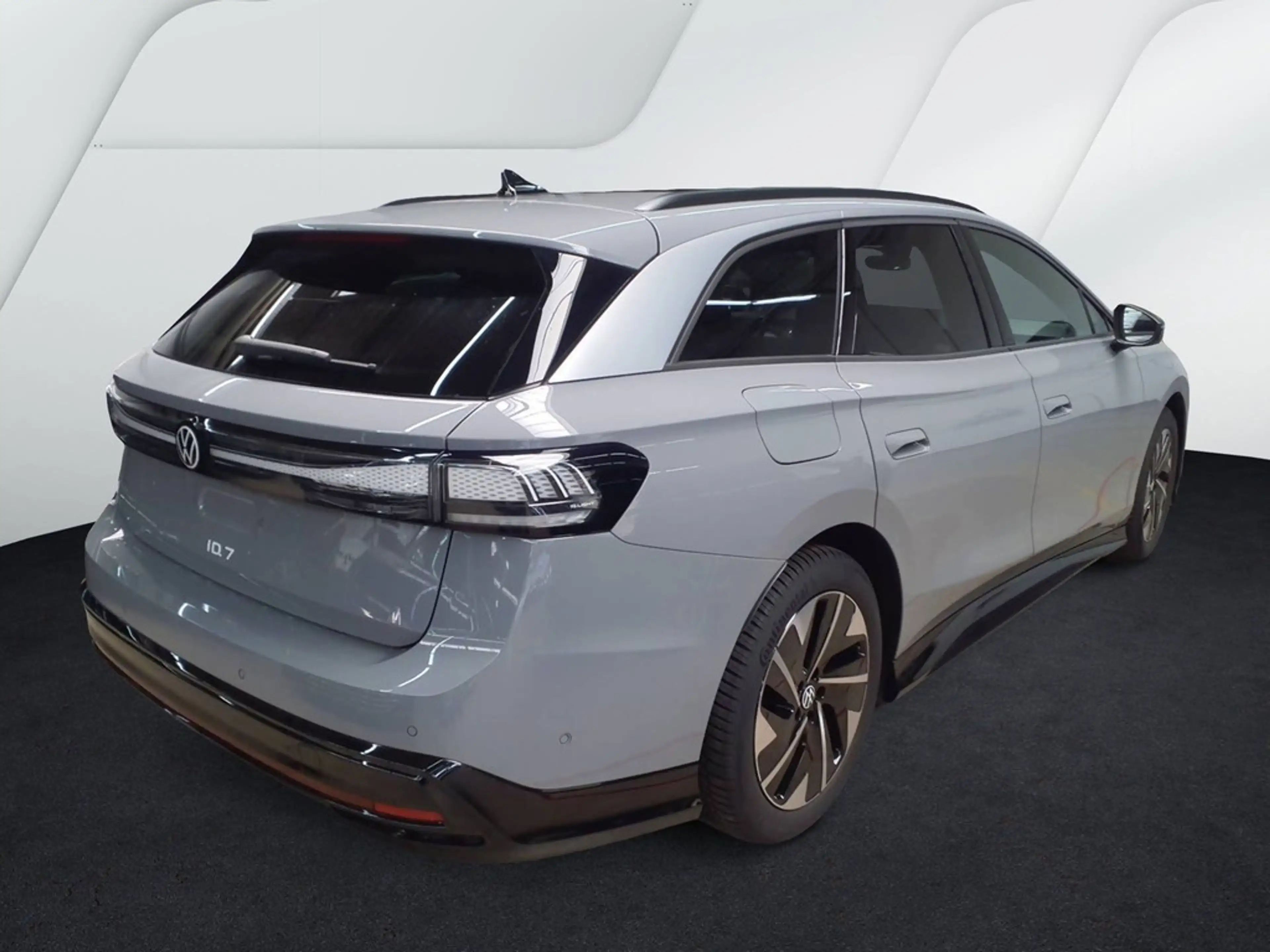 Volkswagen ID.7 Tourer Pro "2,49%" Wärmepumpe, AHK, 360°Kam., I... — photo 4