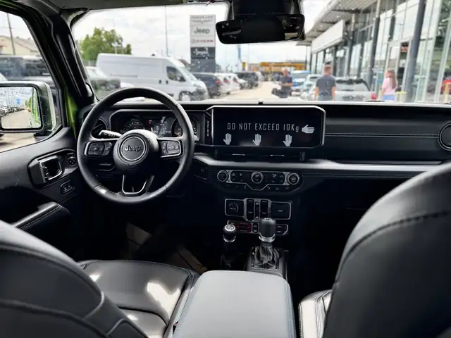 Jeep Wrangler view 7