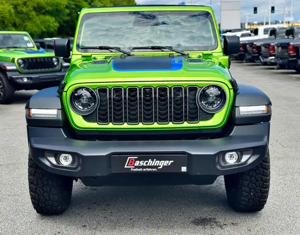 Jeep Wrangler view 11