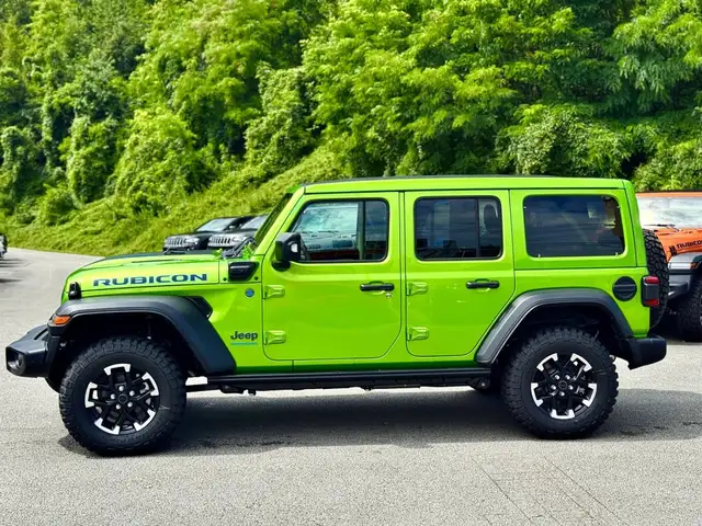 Jeep Wrangler view 3