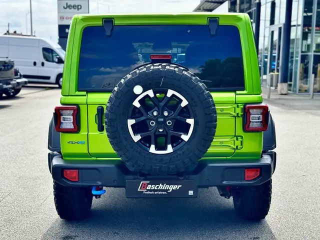 Jeep Wrangler view 4