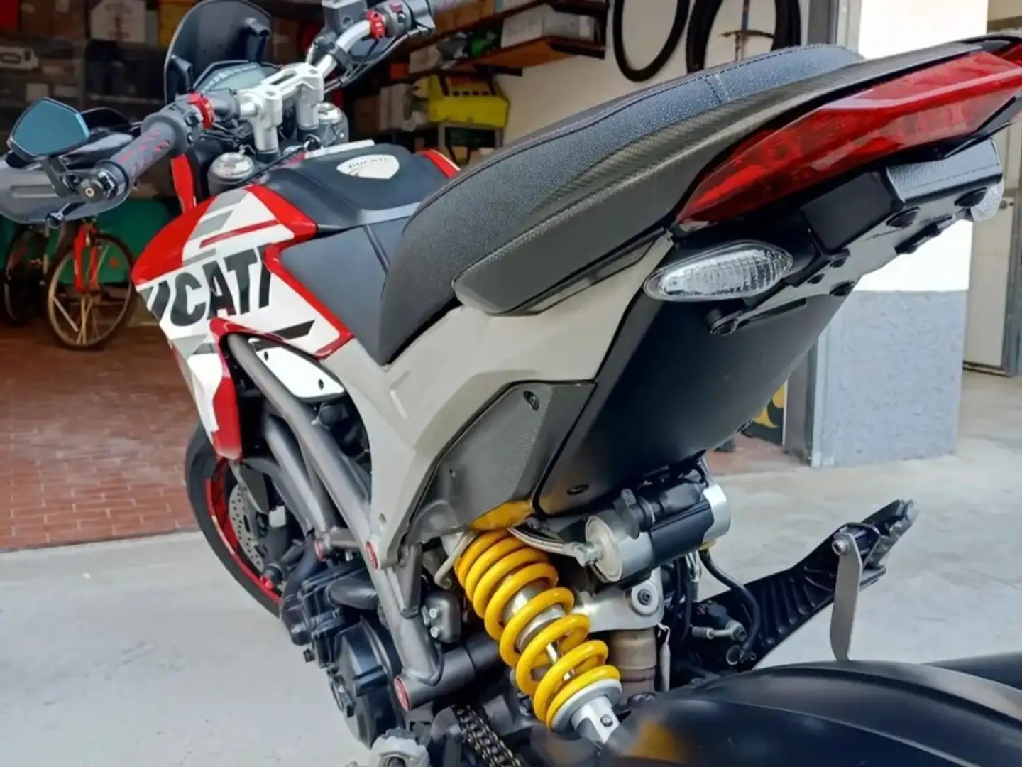 Ducati Hyperstrada hyperstrada 821 Rood - 2