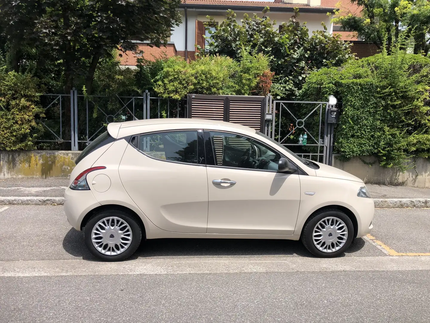 Lancia Ypsilon 1.2 Gold 69cv - 2