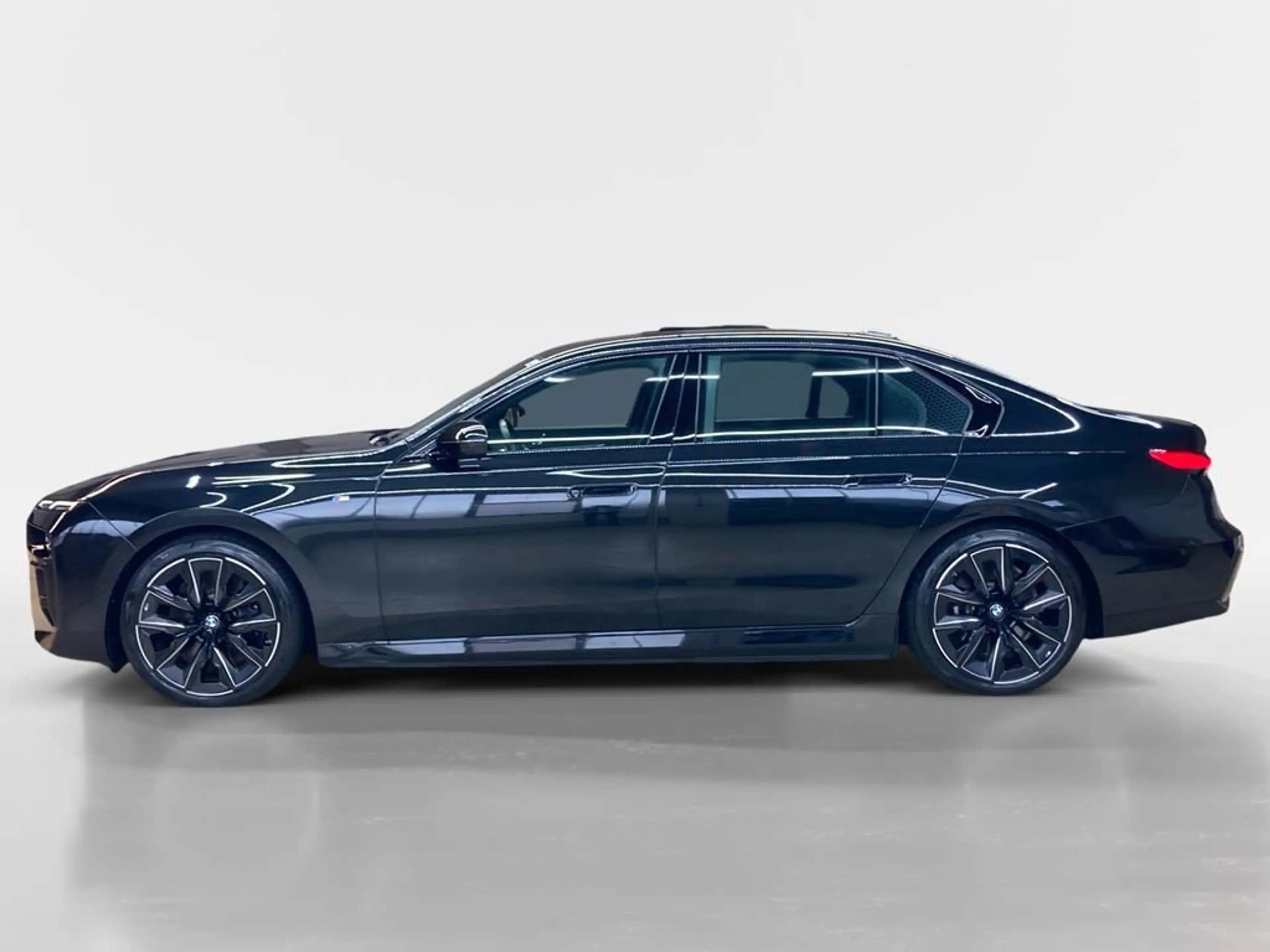 BMW i7 M Sport Pro — photo 4
