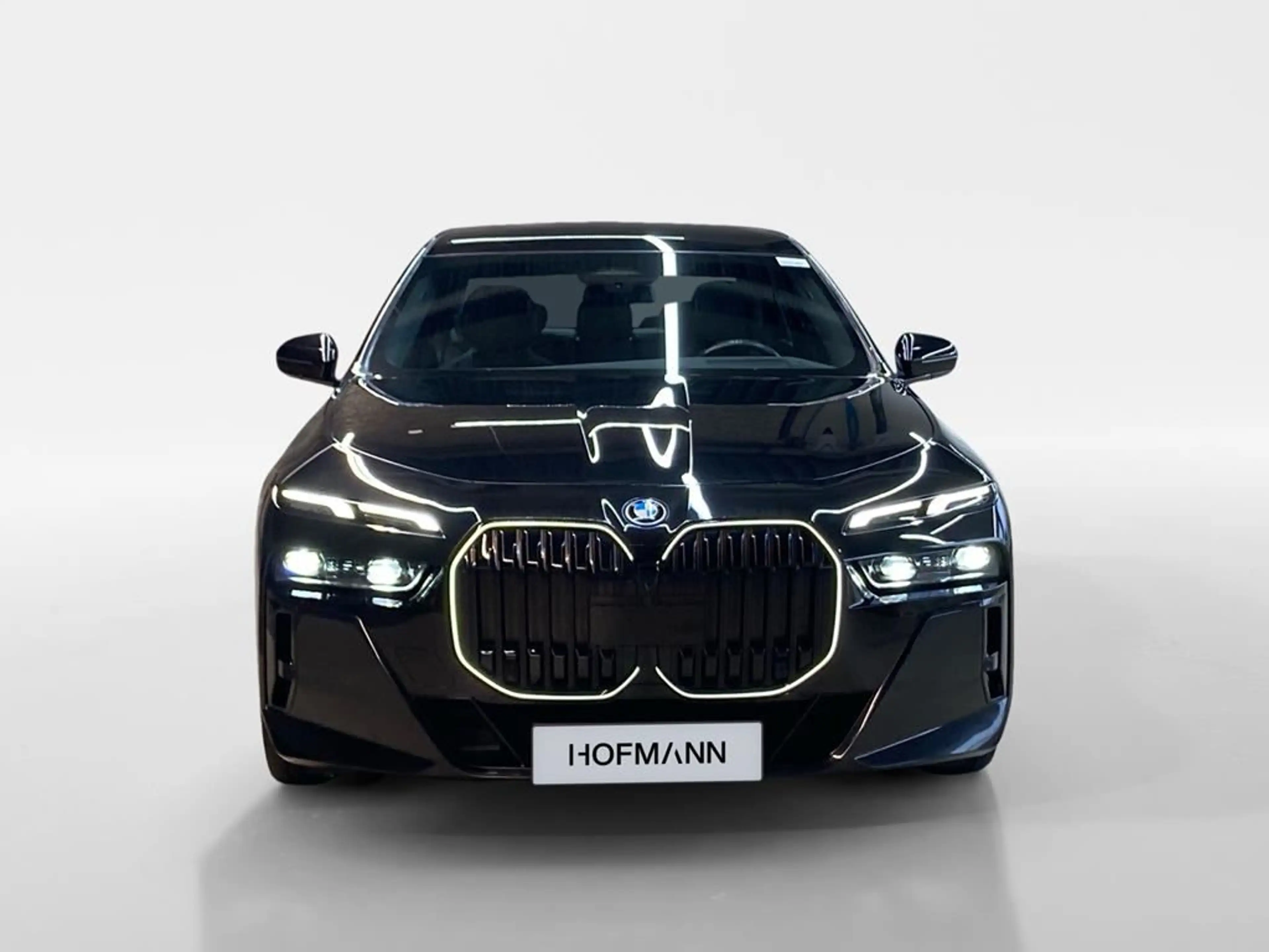 BMW i7 M Sport Pro — photo 2
