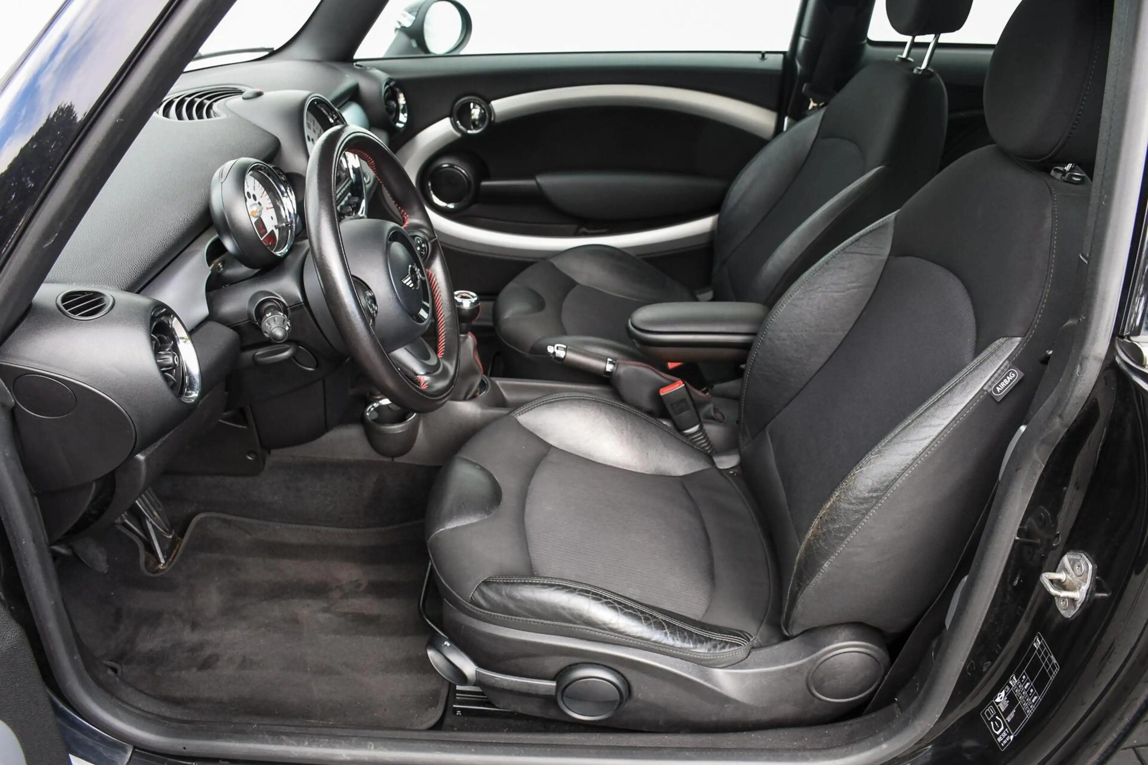 MINI Cooper S 3-Deurs 1.6 10 Years II Panoramadak Leer Xenon — photo 28