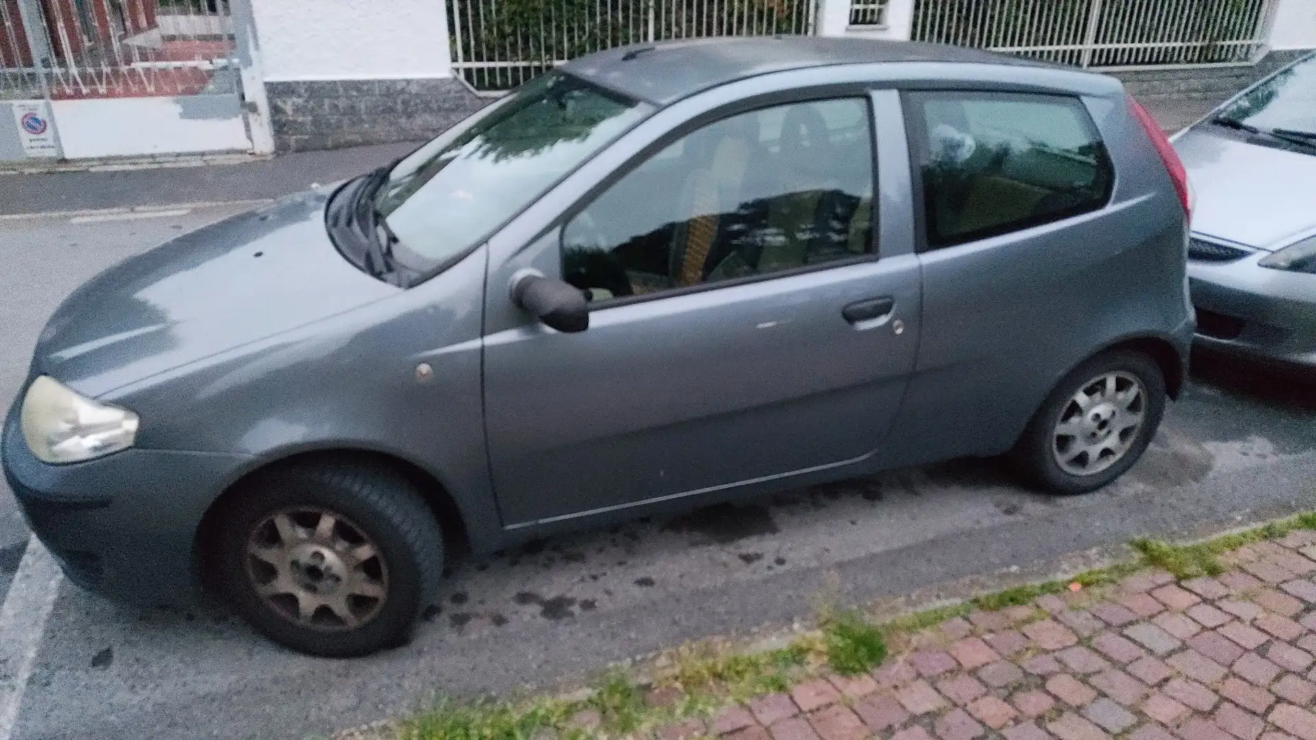 Fiat Punto 3p 1.2 Actual abs - 1