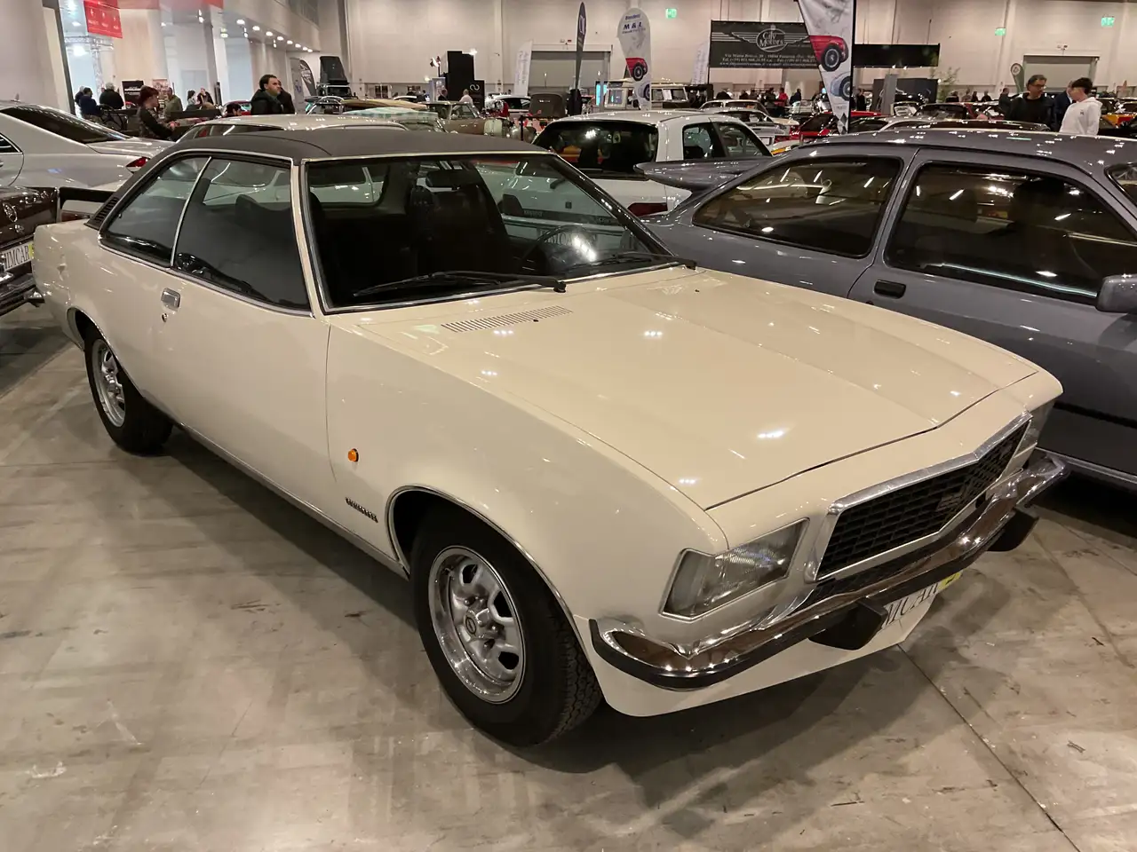 Opel Commodore 2800 GS/E Coupe’, foto 3
