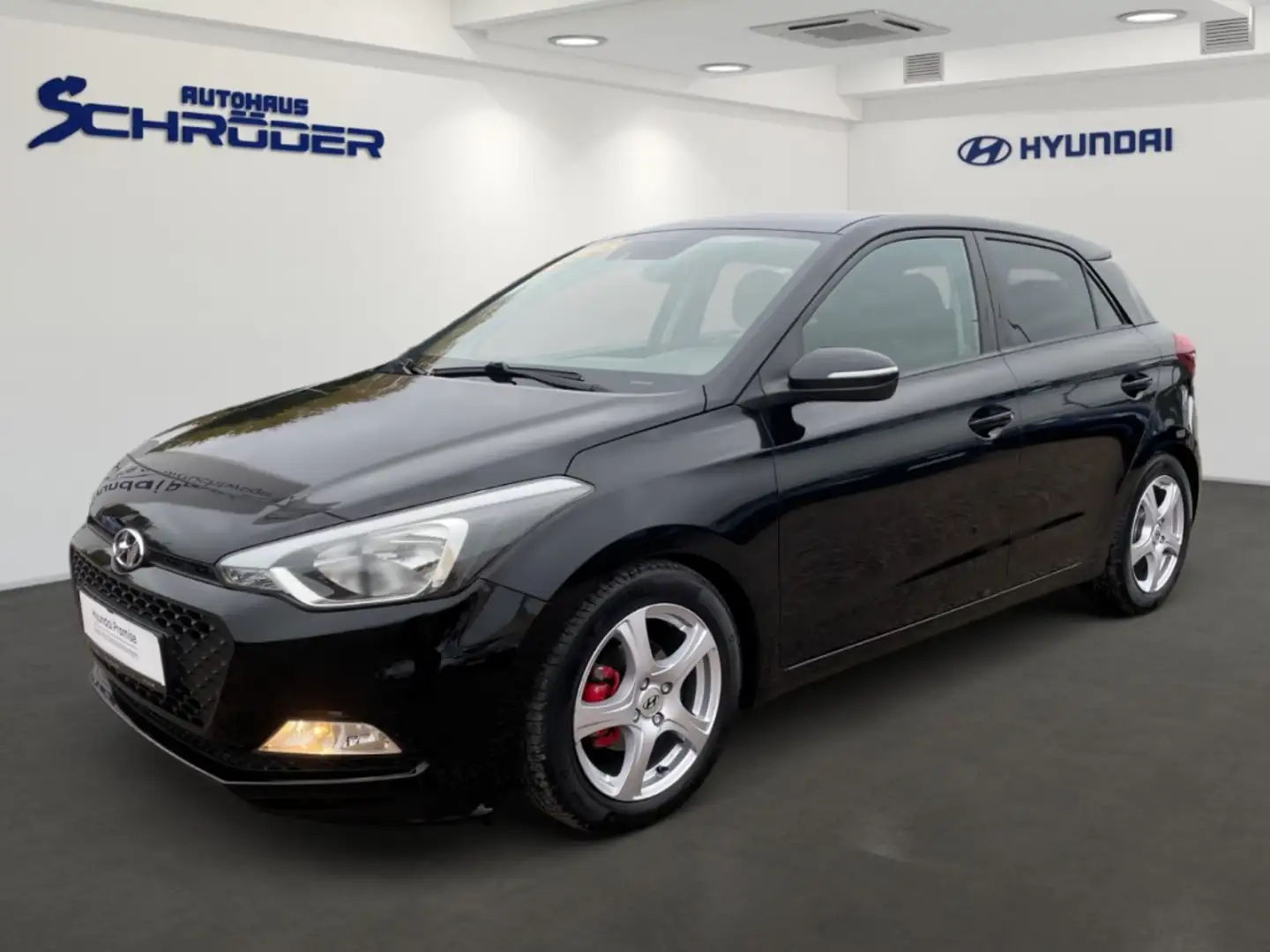 Hyundai i20 1.2 Trend Sitzheizung Klima Parksensoren Alu Tempo Zwart - 1