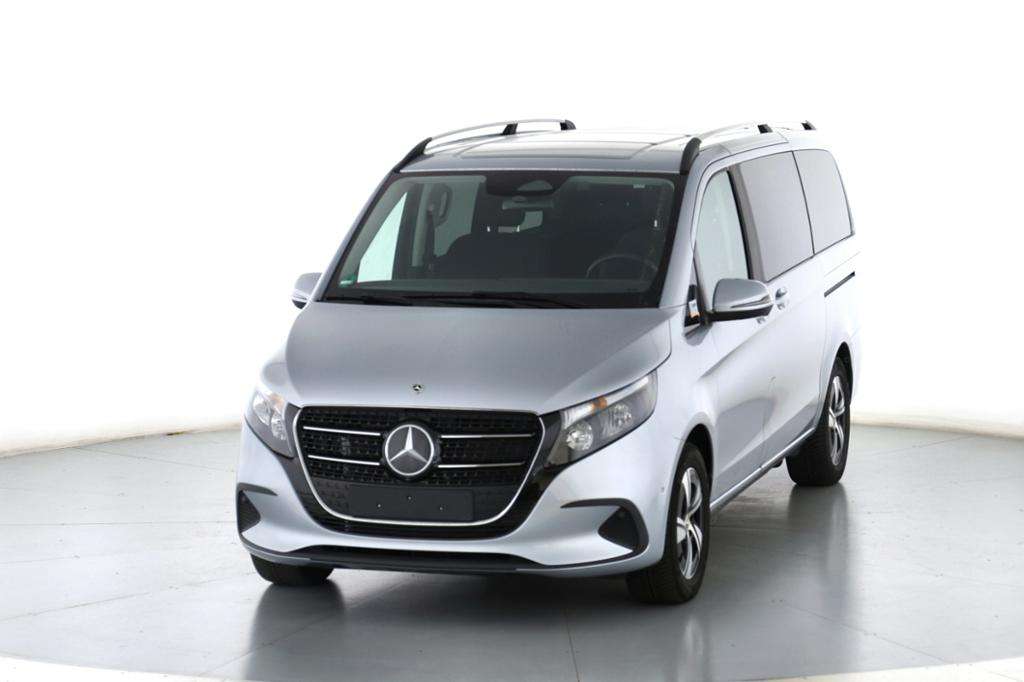 Mercedes-Benz V 220