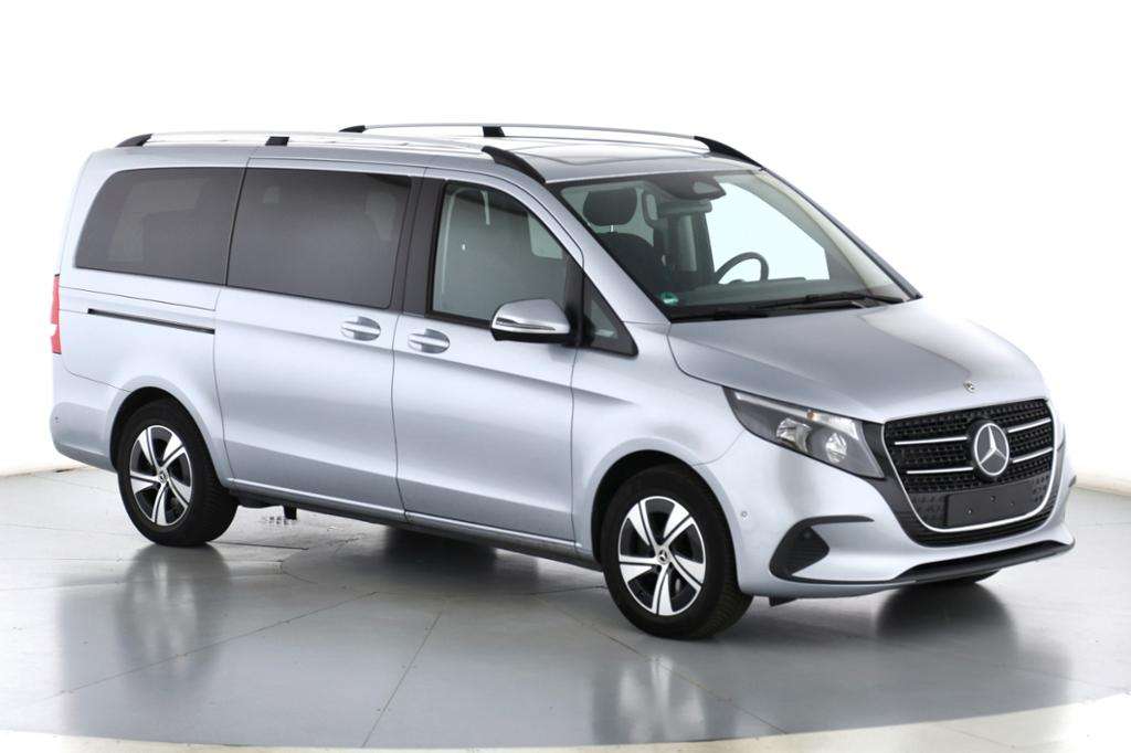 Mercedes-Benz V 220