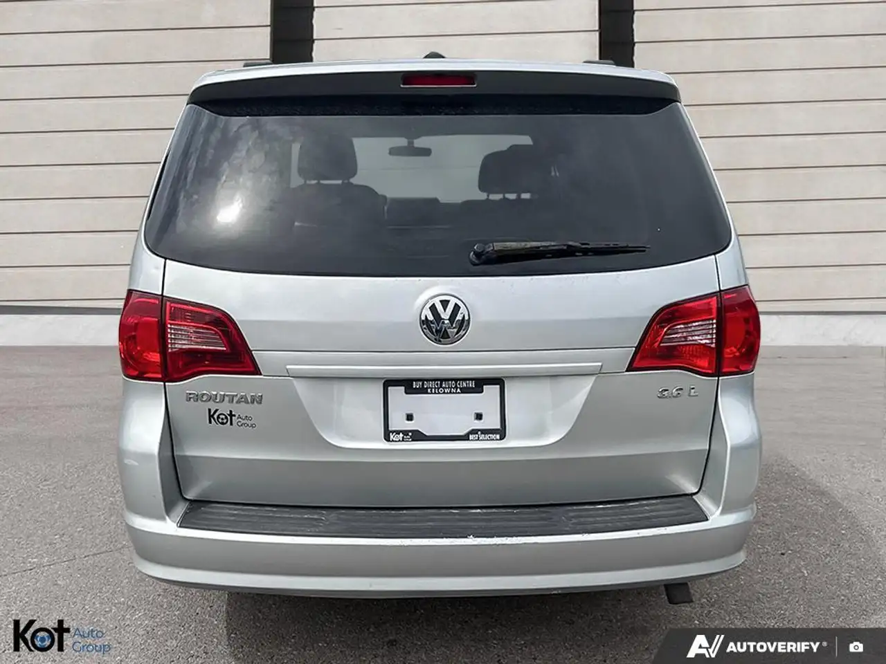 Volkswagen Routan снимка Volkswagen Routan