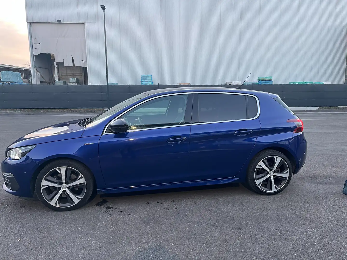 Peugeot 308 308 II 2013 5p 2.0 bluehdi 16v Gt Line s Blu/Azzurro - 1