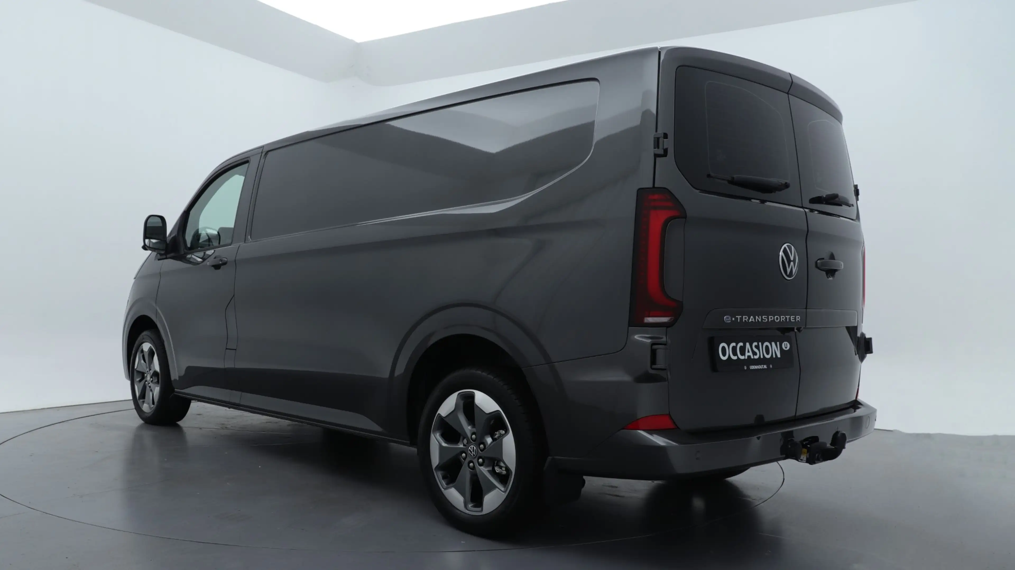 Volkswagen Transporter e-Transporter L2H1 64kWh 218pk RWD Bulli / Demonst — photo 3