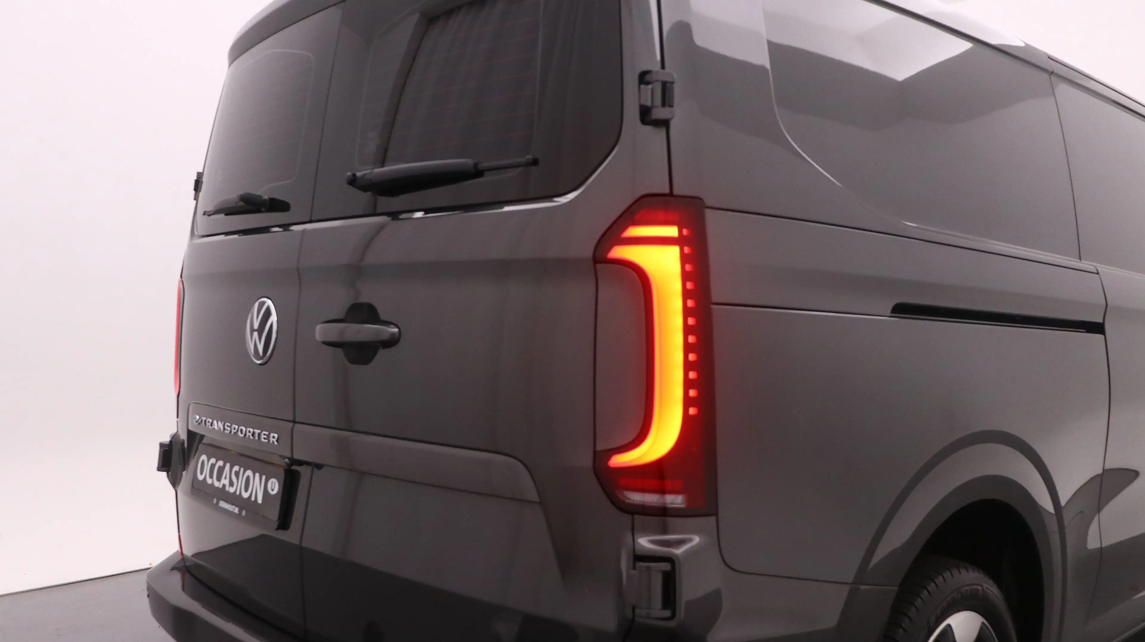 Volkswagen Transporter e-Transporter L2H1 64kWh 218pk RWD Bulli / Demonst — photo 11