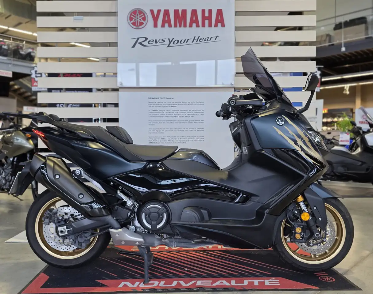Yamaha Tmax 560