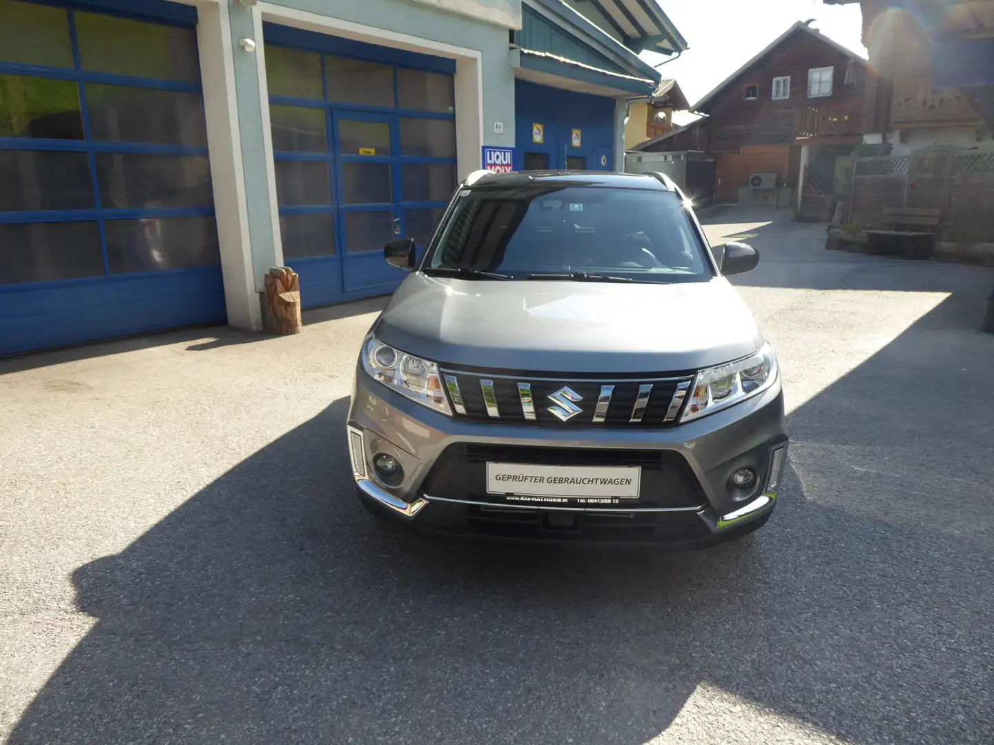 Suzuki Vitara 1,0 DITC ALLGRIP shine Grau - 1