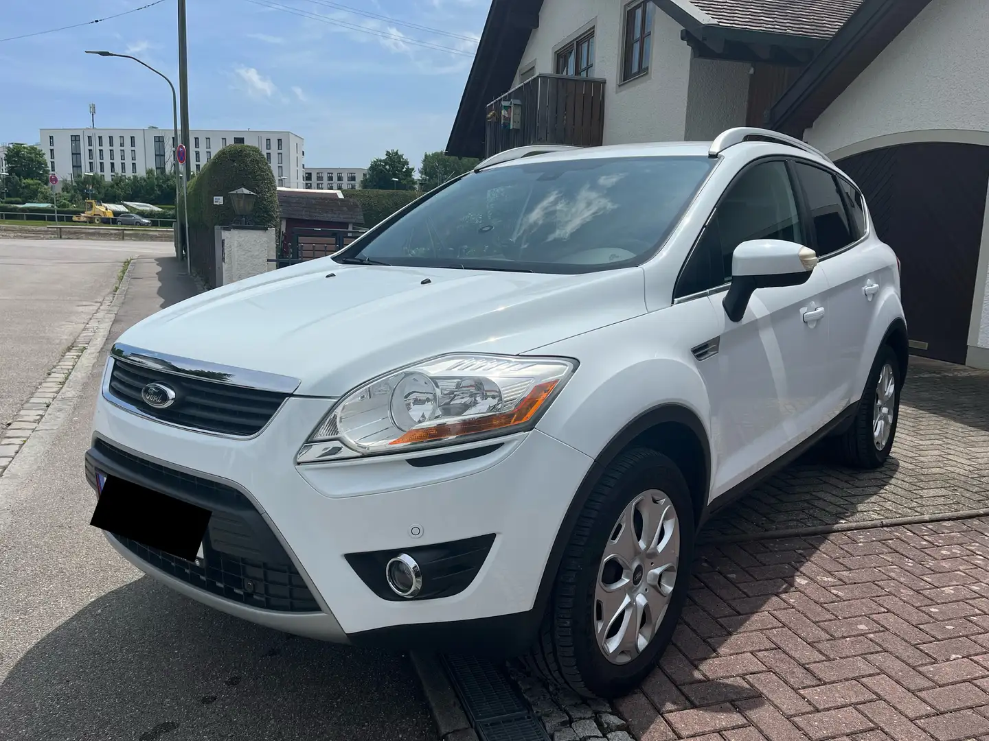 Ford Kuga Kuga 2.0 TDCi 4x4 Trend AHK-PDC-SHZ-Kelyess-TÜV Bílá - 1