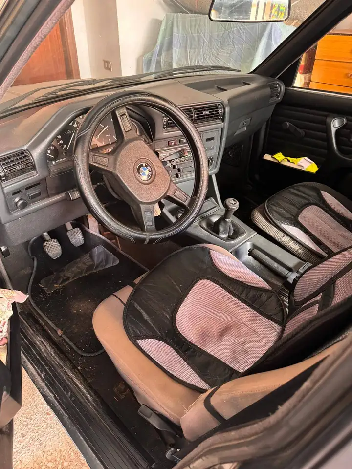 BMW 318i 4p, foto 6