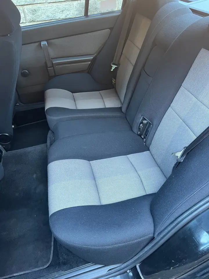 Alfa Romeo 75 2.0i Twin Spark (Air Condition) Targa MI, foto 5