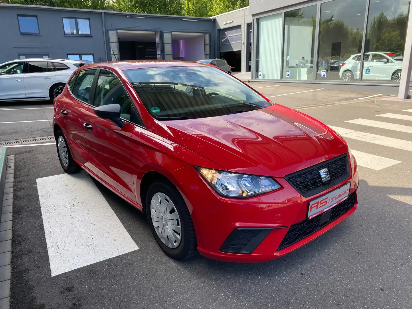 SEAT Ibiza Reference - Ihr SEAT Vertragshändler Rot - 1
