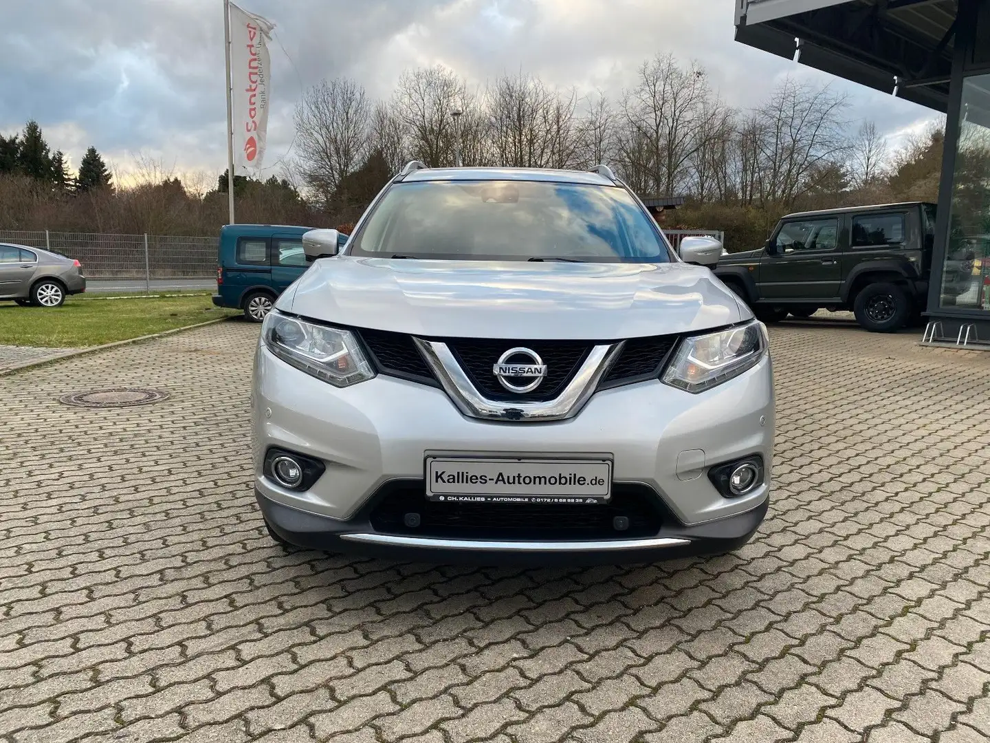 Nissan X-Trail X-TRAIL 1.6 MAN+LEDER+PANO+SHZ+360°+TÜV-NEU+AHK Silber - 2