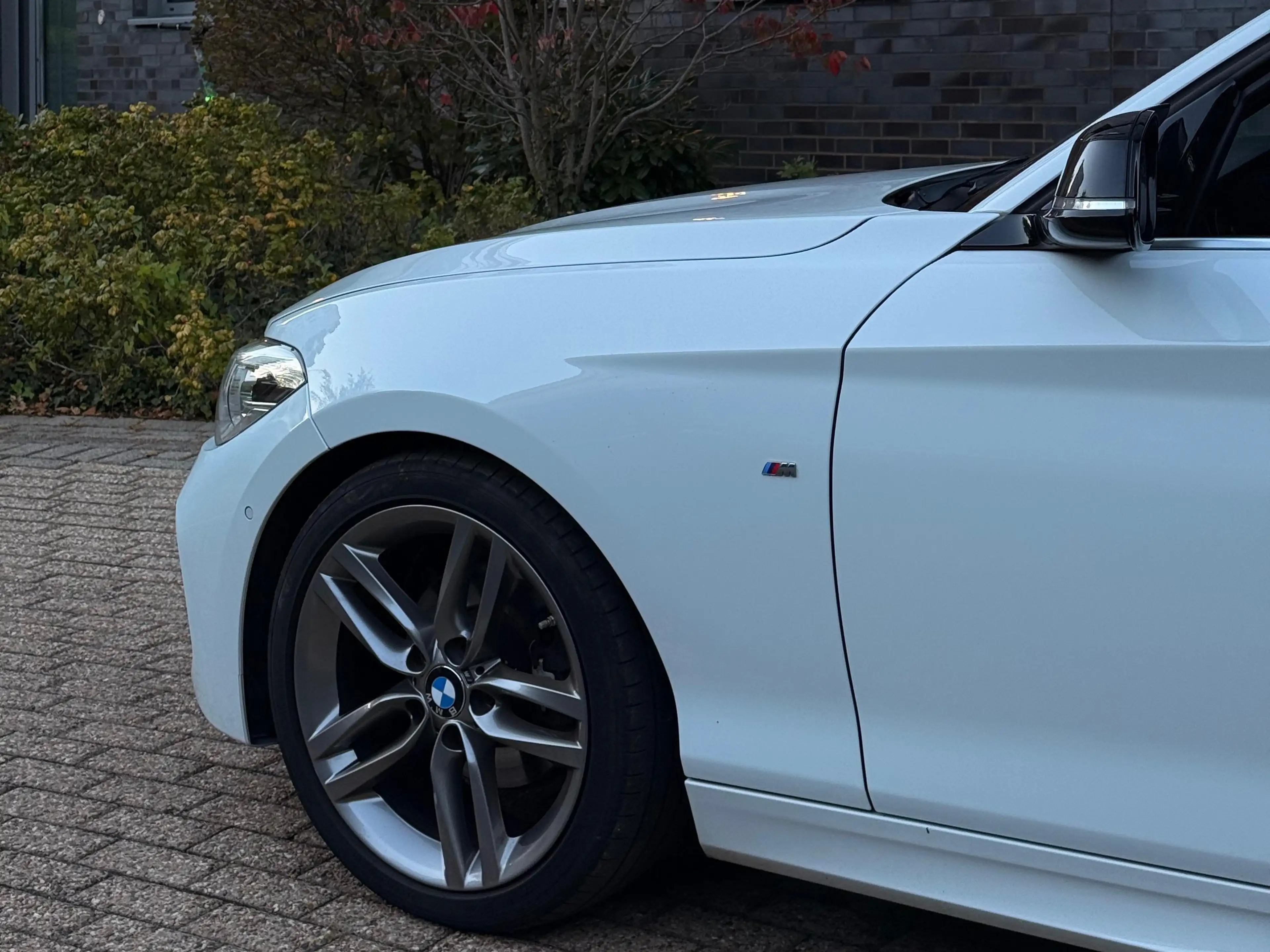 BMW 120 120 d M Sport — photo 7