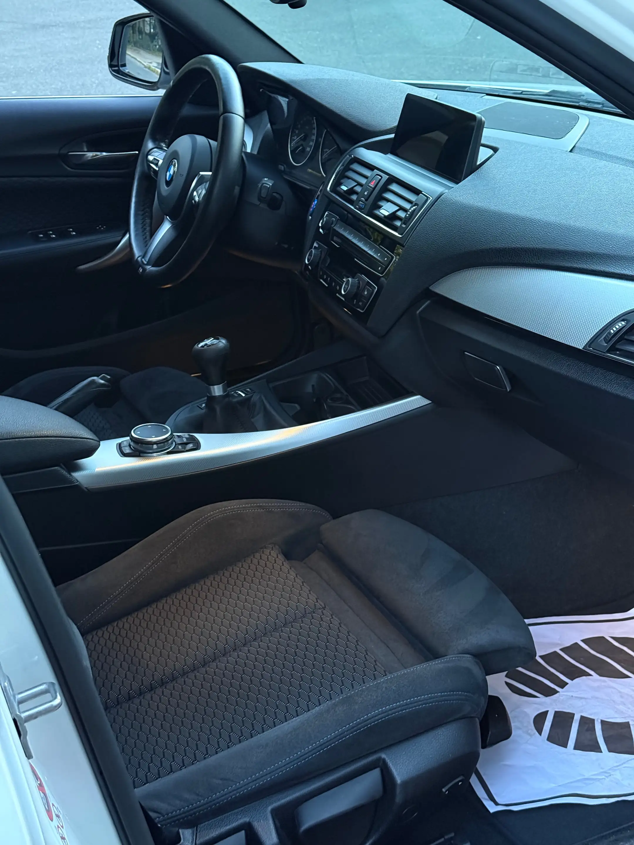 BMW 120 120 d M Sport — photo 14